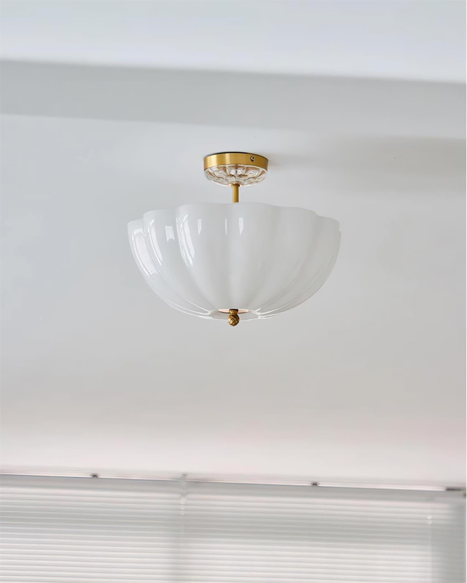 Dylan Moderne Deckenleuchte aus Messing und Glas-Letslighting