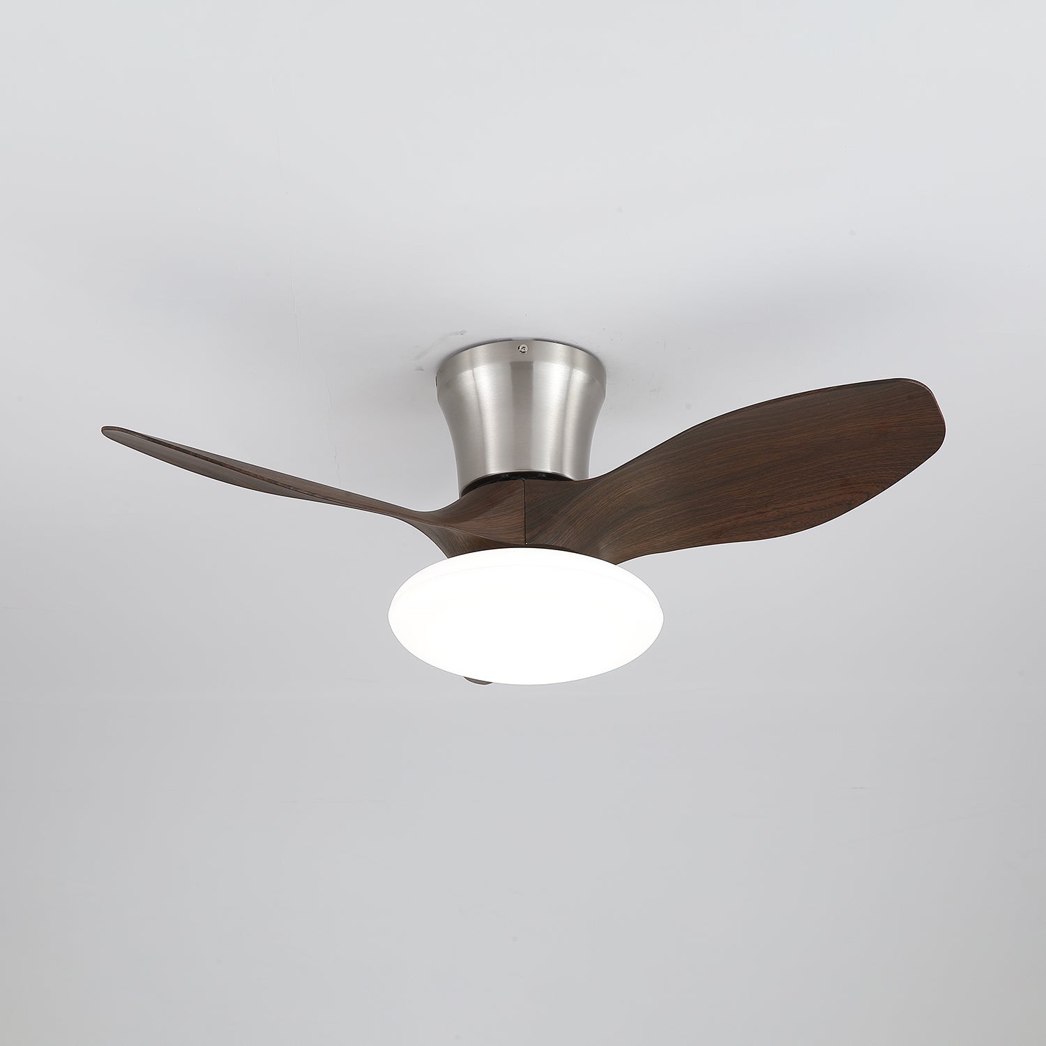 Velora Moderner Deckenventilator aus Holz mit Beleuchtung, in Weiß