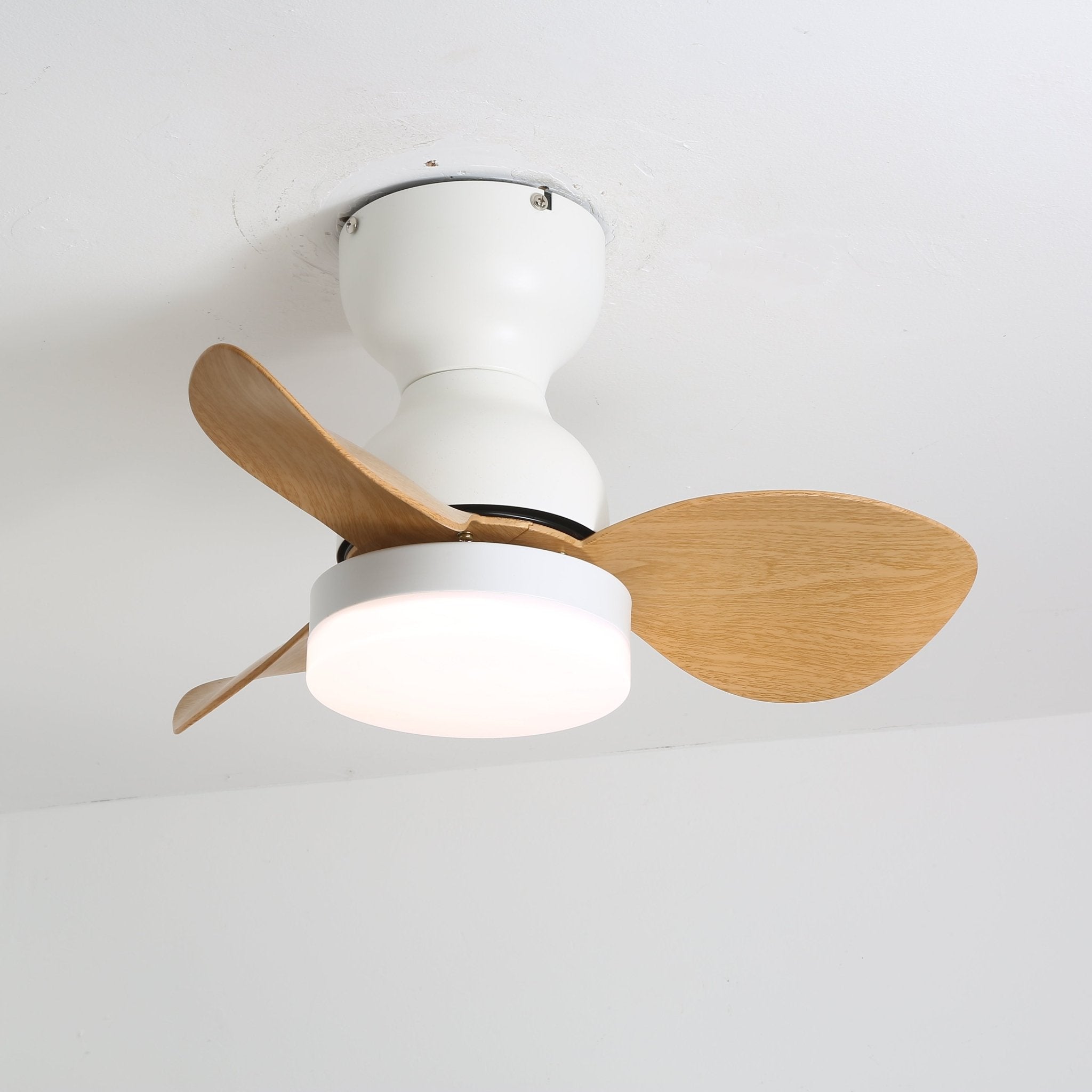 Silas Deckenventilatorleuchte in Holzfarbe