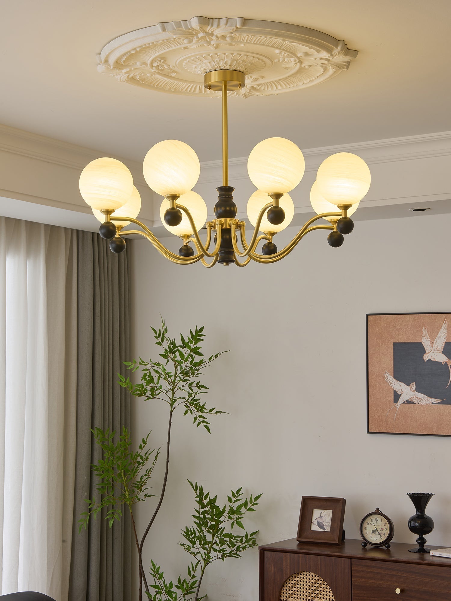 Ershaan Eleganter Vintage-Kronleuchter aus Messing und Holz-Letslighting