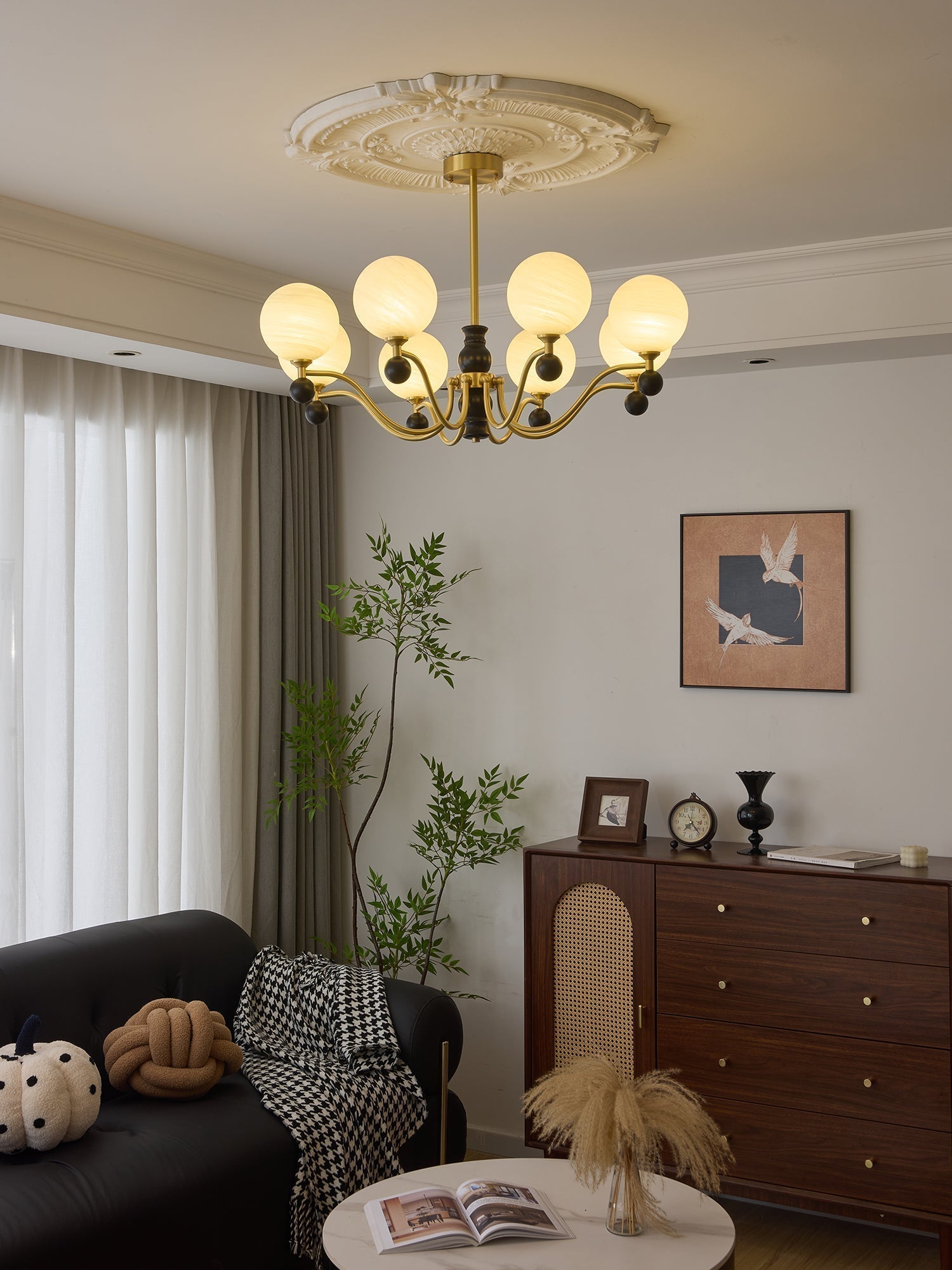 Ershaan Eleganter Vintage-Kronleuchter aus Messing und Holz-Letslighting