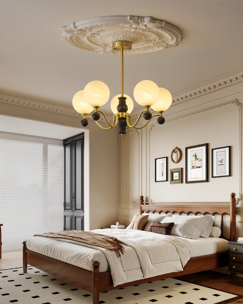Ershaan Eleganter Vintage-Kronleuchter aus Messing und Holz-Letslighting