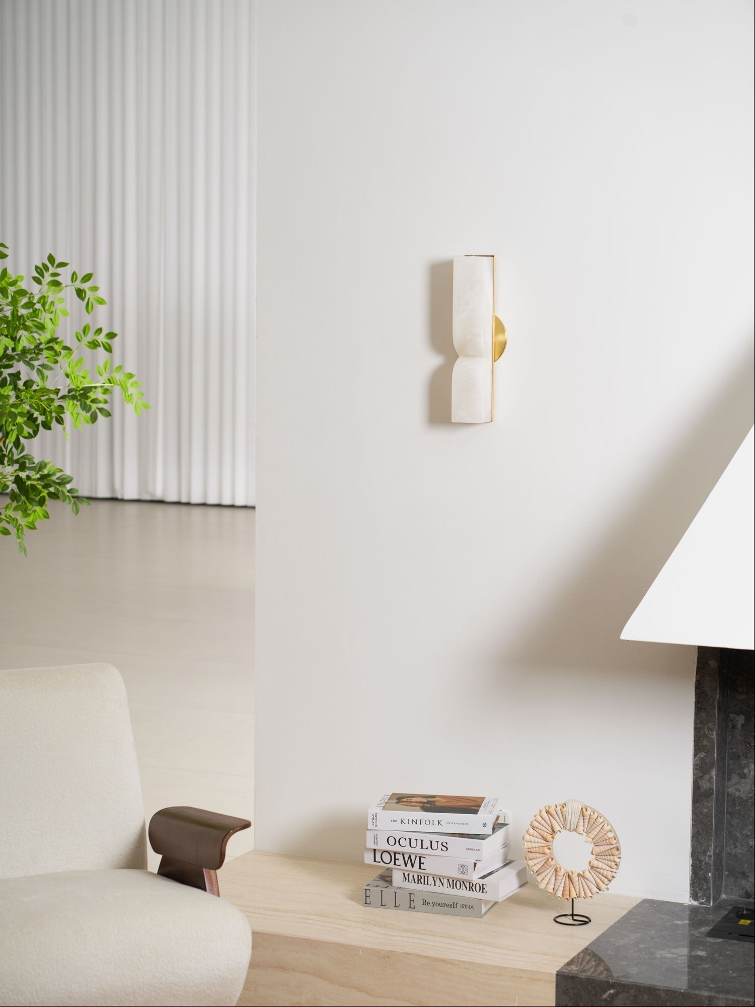Lunaris Alabaster Rectangular Wall Lamp - Neutralighting