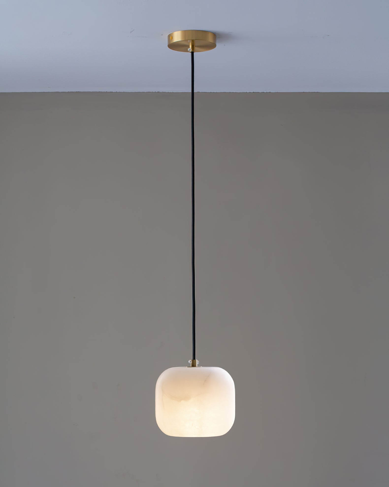 Ildvuvyd Minimalist Bedside Brass Pendant Light - Letslighting