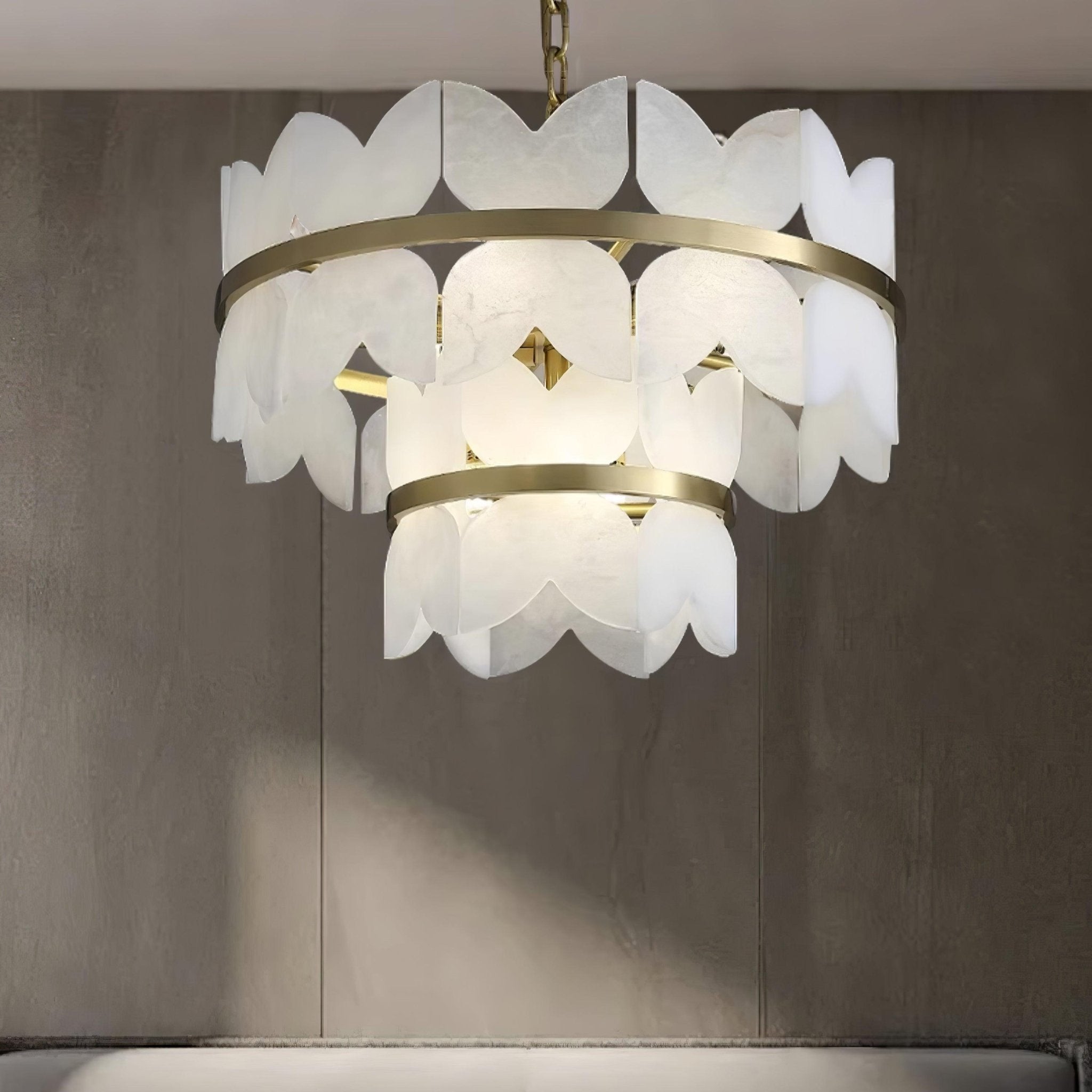 Seraphina Vintage Alabaster Chandelier - Neutralighting