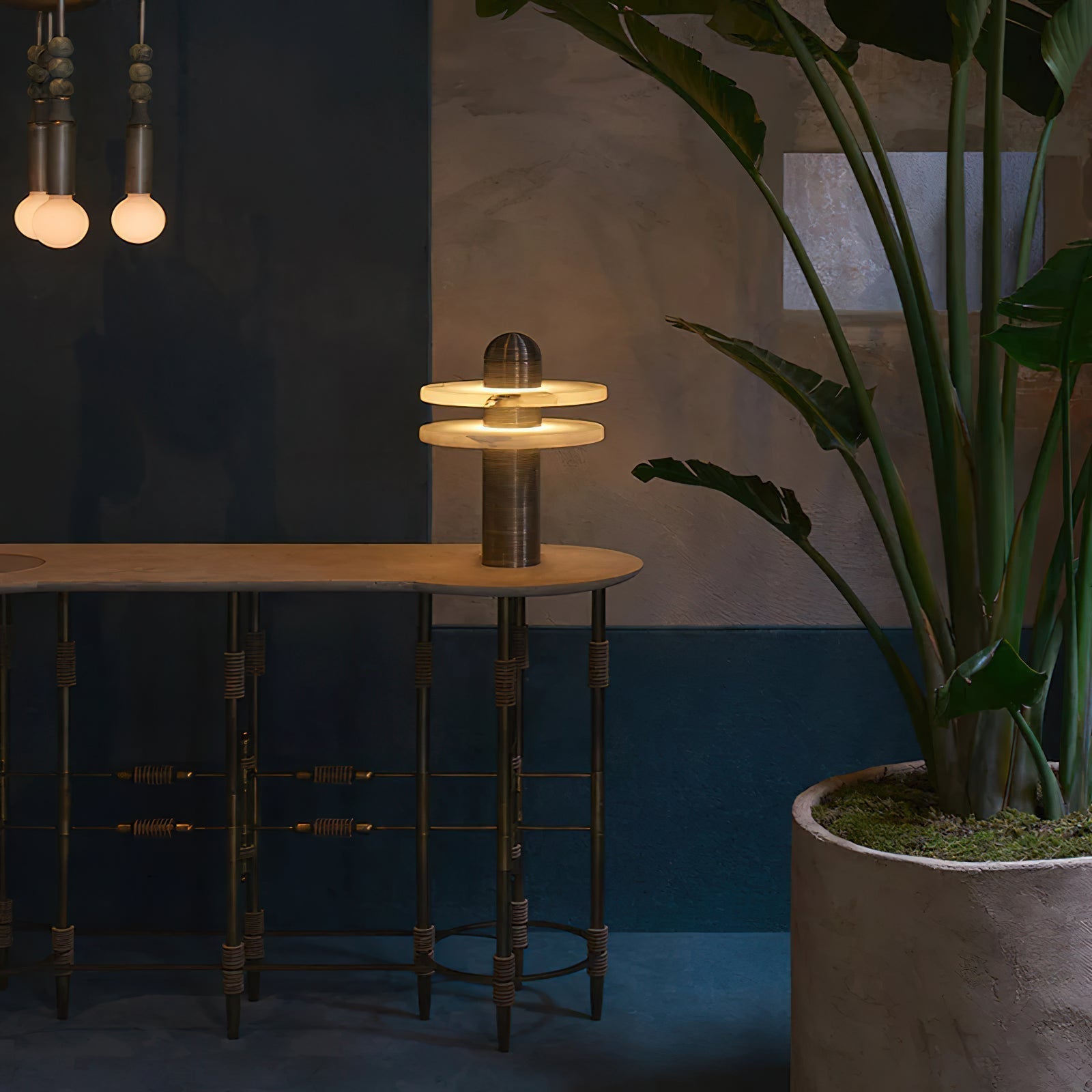 Alabaster Comet Table Lamp - Letslighting