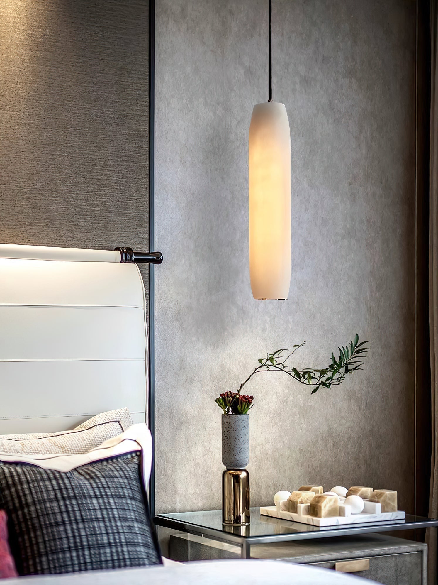 Kvennuvye Flute Modern Minimalist Metal Pendant Light - Letslighting