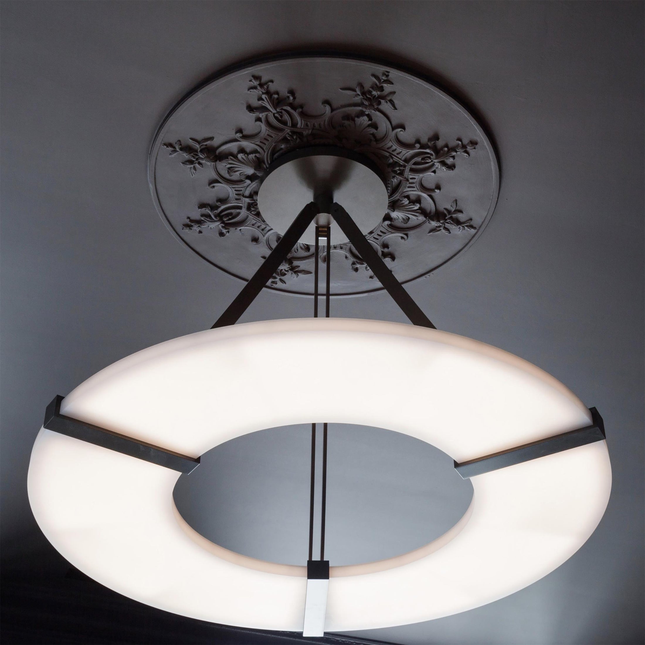 Althea Alabaster Ring Pendant Light Chandelier - Neutralighting