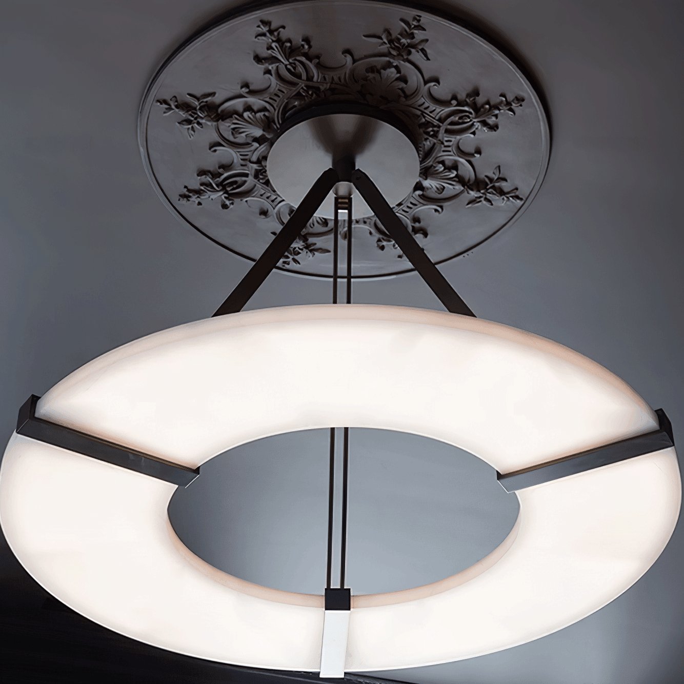 Althea Alabaster Ring Pendant Light Chandelier - Neutralighting