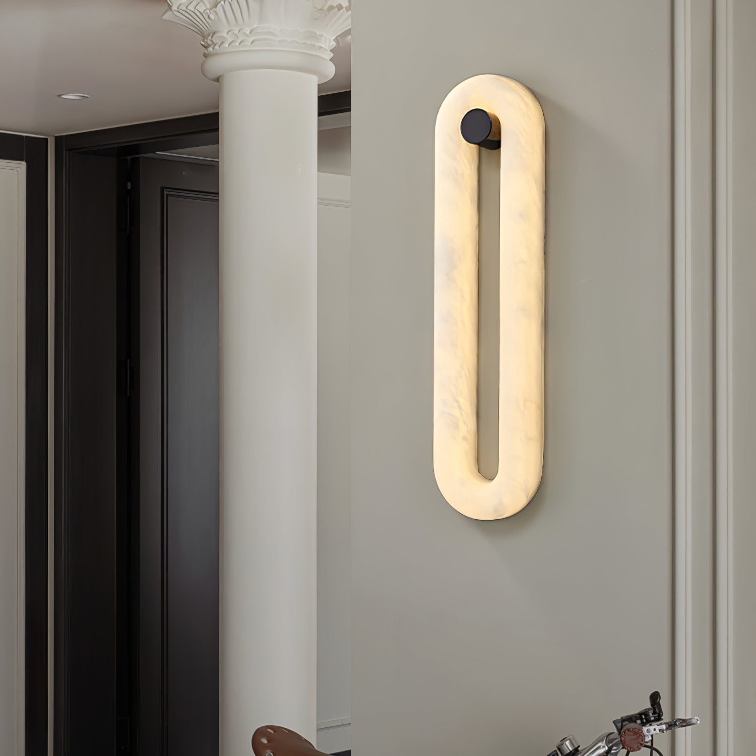 Aurea Modern Alabaster Wall Light - Neutralighting