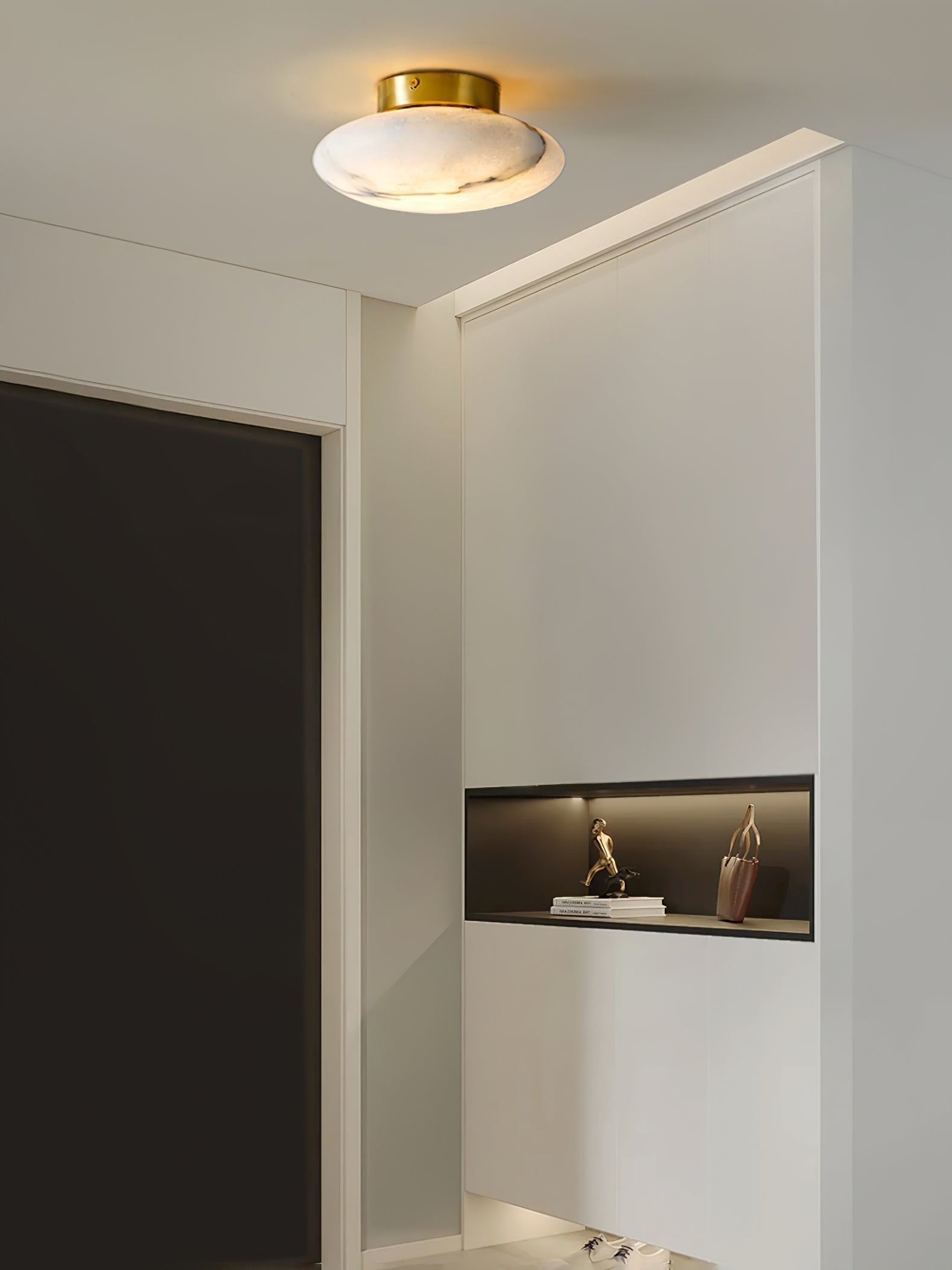 Vanorara Minimalist Alabaster Flush Mount Light - Neutralighting