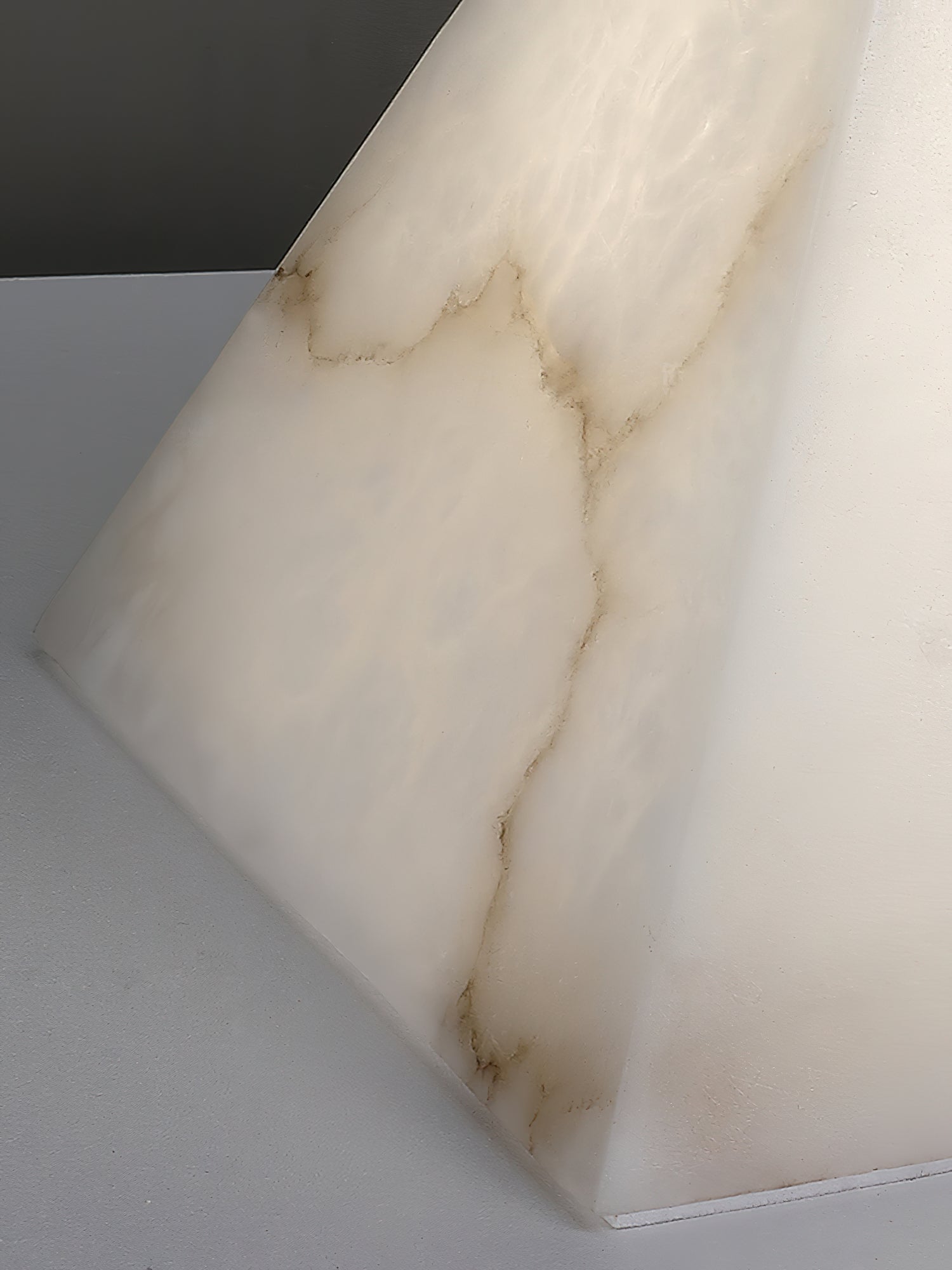 Alabaster Pyramid Table Lamp - Letslighting