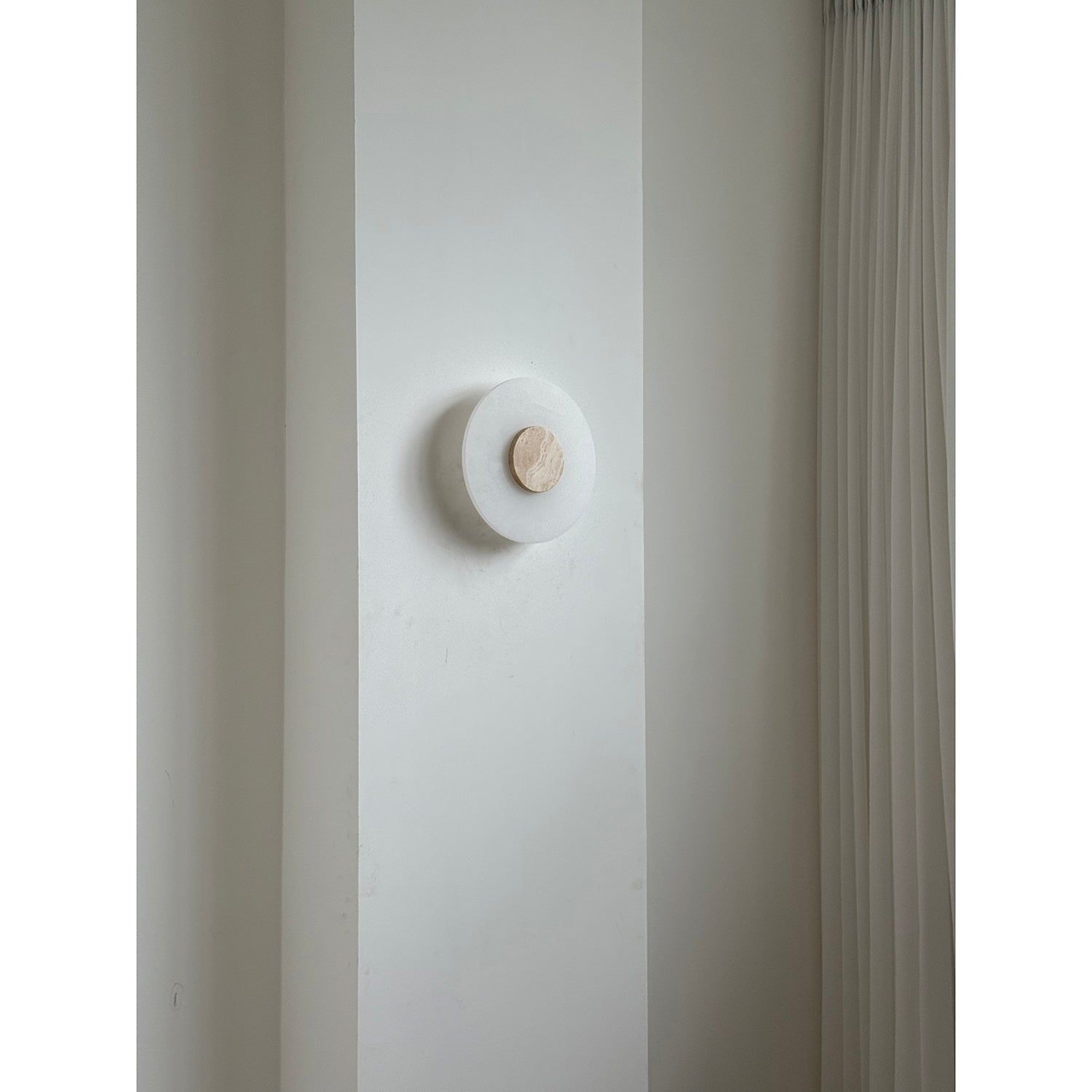 Rauduvyi Modern Minimalist Alabaster Wall Lamp - Letslighting
