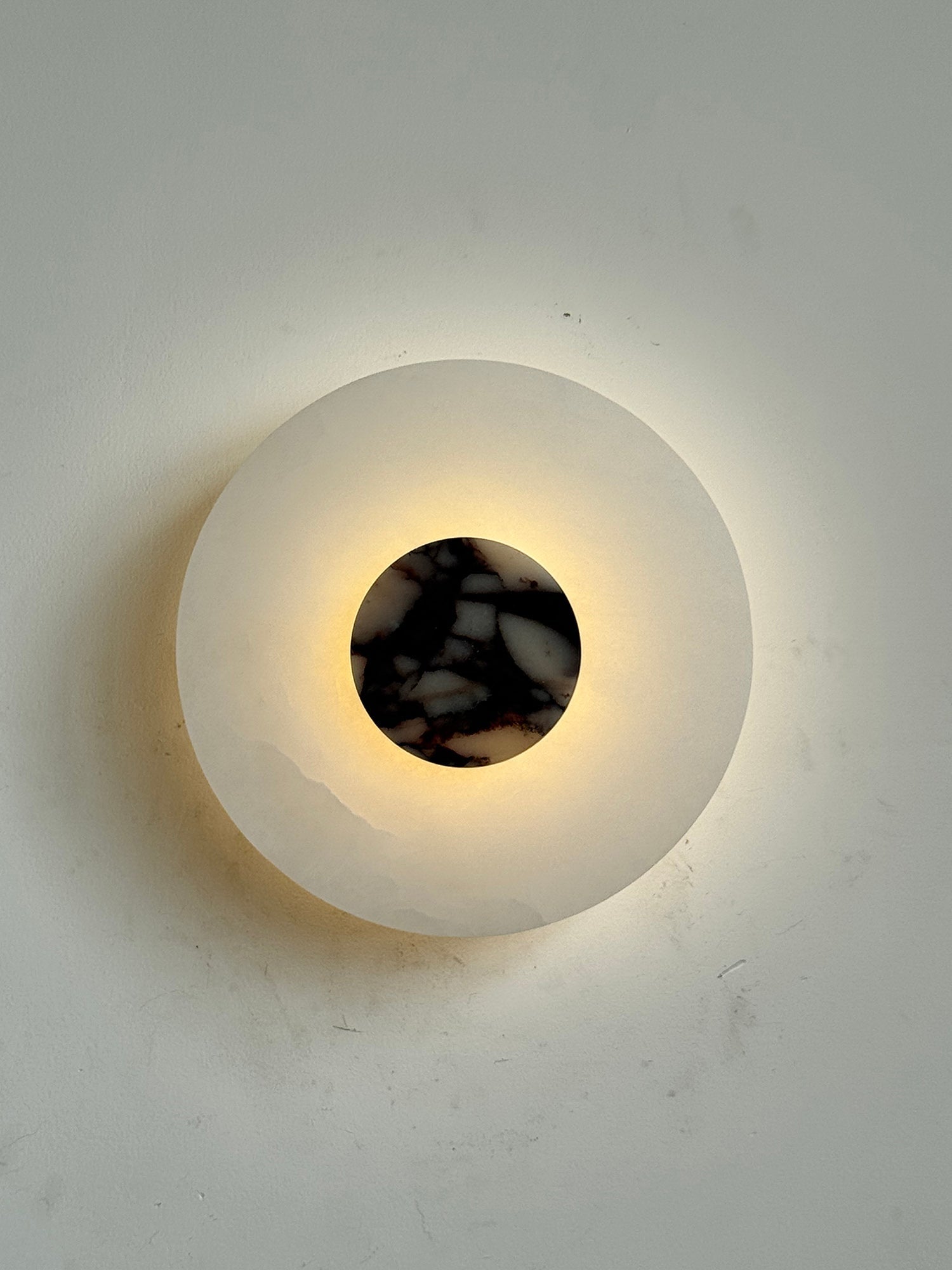Rauduvyi Modern Minimalist Alabaster Wall Lamp - Letslighting