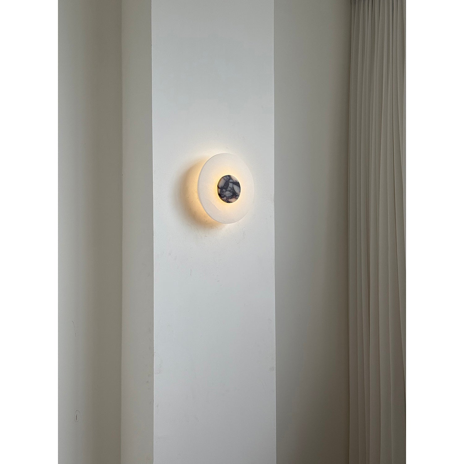 Rauduvyi Modern Minimalist Alabaster Wall Lamp - Letslighting