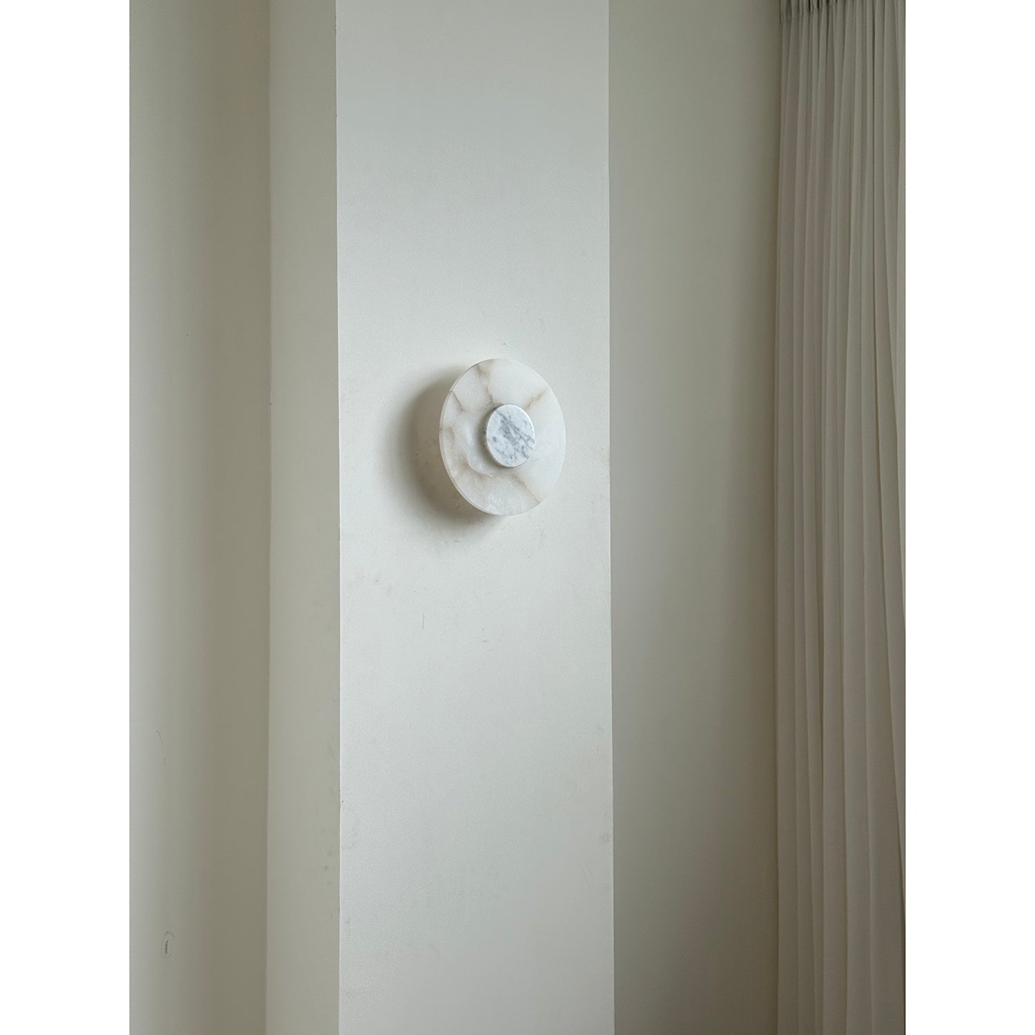 Rauduvyi Modern Minimalist Alabaster Wall Lamp - Letslighting