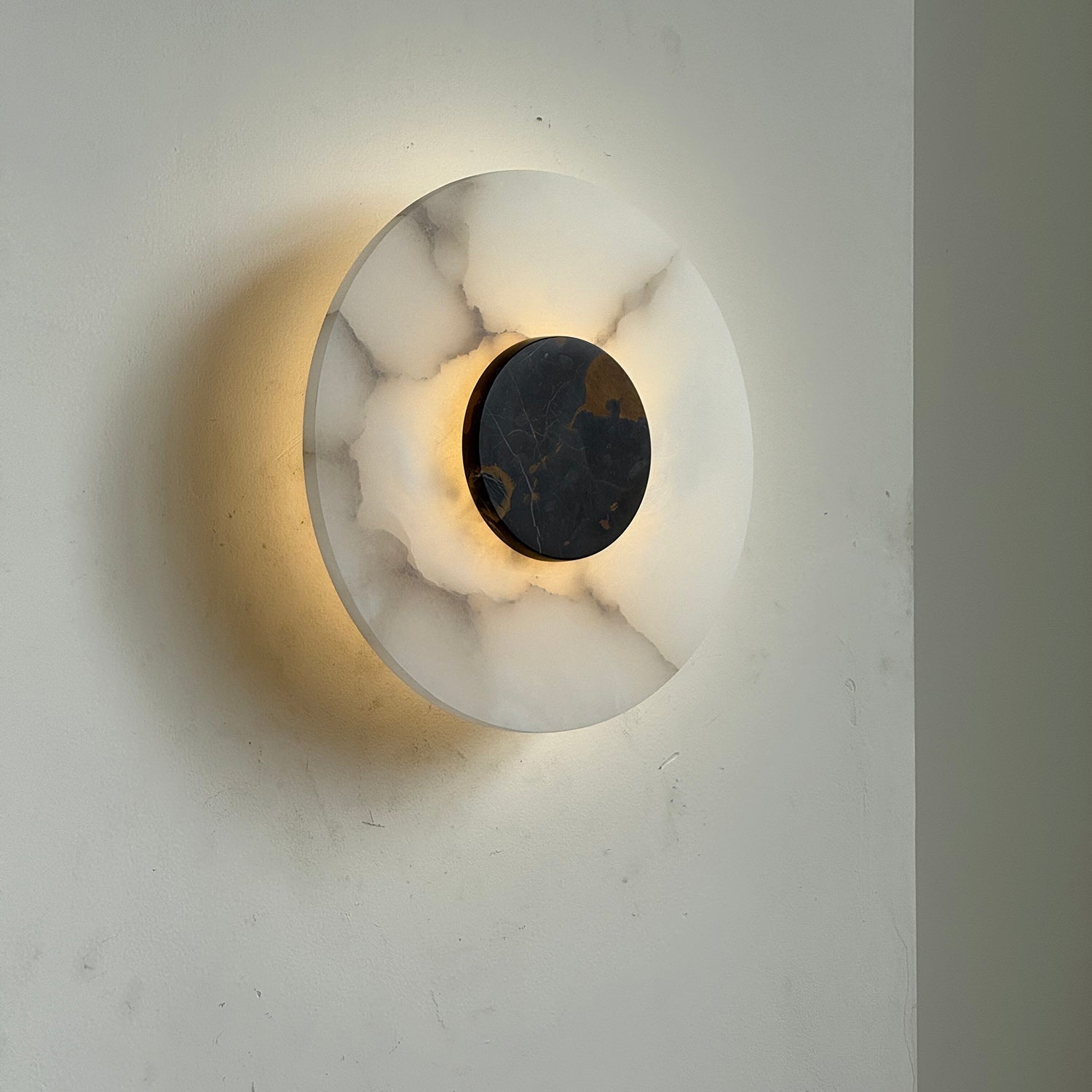 Rauduvyi Modern Minimalist Alabaster Wall Lamp - Letslighting