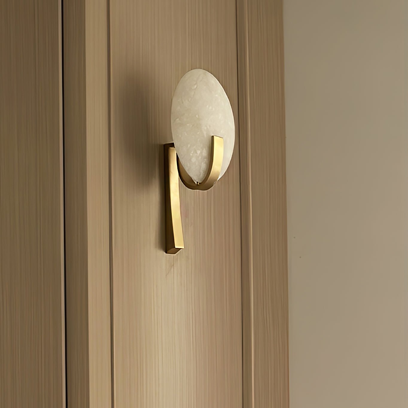 Selene Modern Alabaster Wall Lamp - Neutralighting