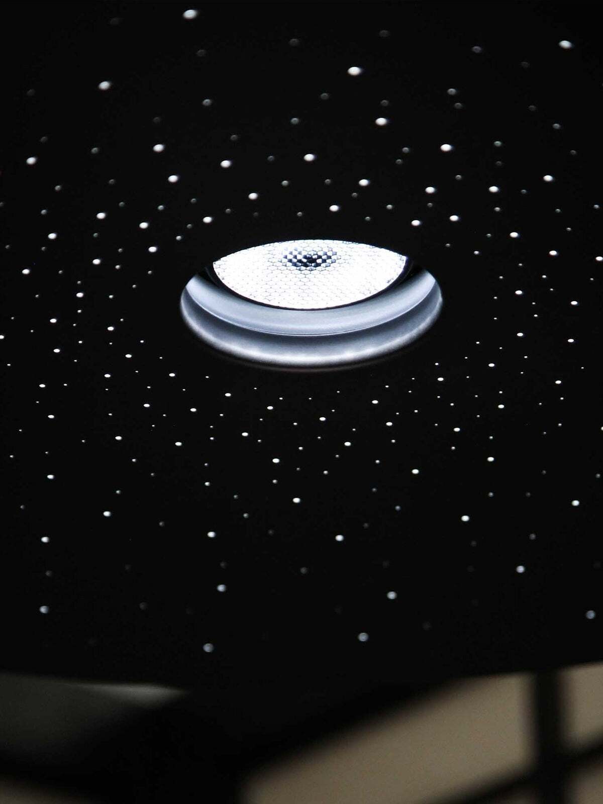 Gloruvyi Modern Minimalist Original Metal Pendant Lamp - Letslighting