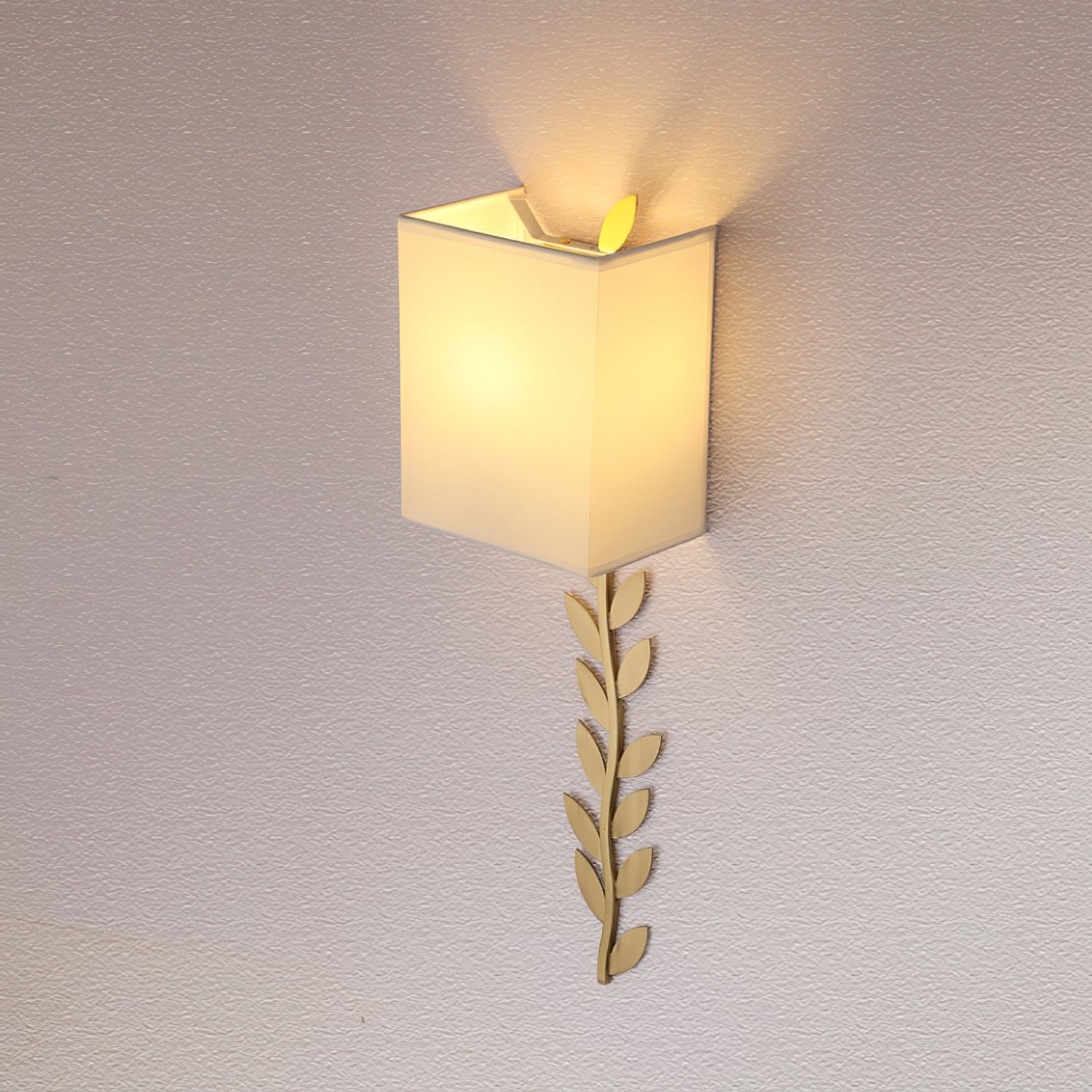 Plotuvyo Grove Messing Stoff Wandleuchte-Letslighting