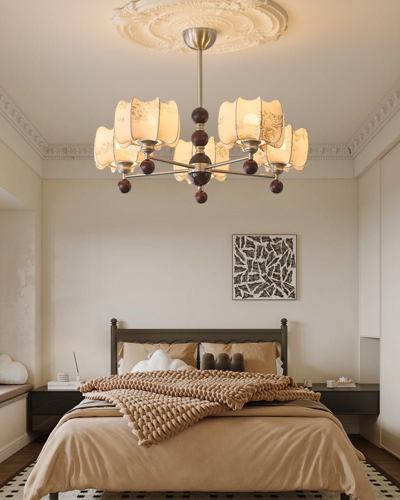 Ephaos Eleganter Vintage-Kronleuchter aus Floralem Holz-Letslighting