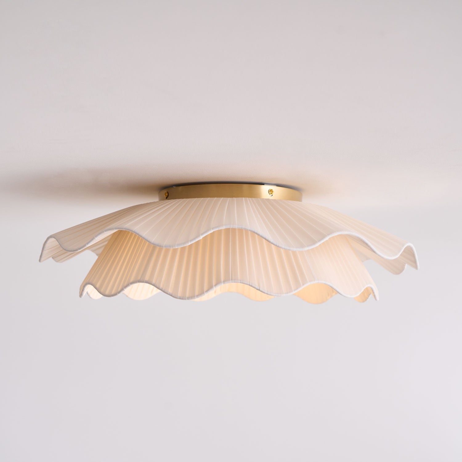 Arwen Fabric Wave Ceiling Lamp - Blowlighting