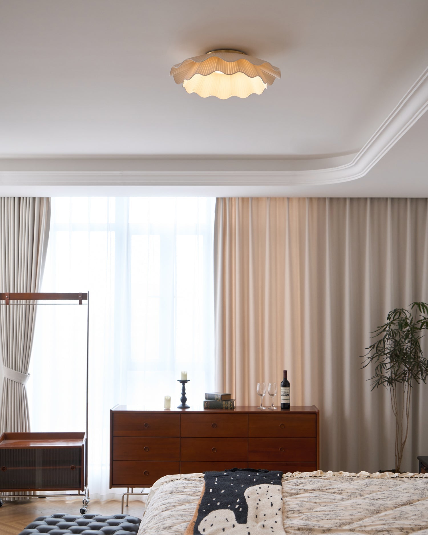 Arwen Fabric Wave Ceiling Lamp - Blowlighting