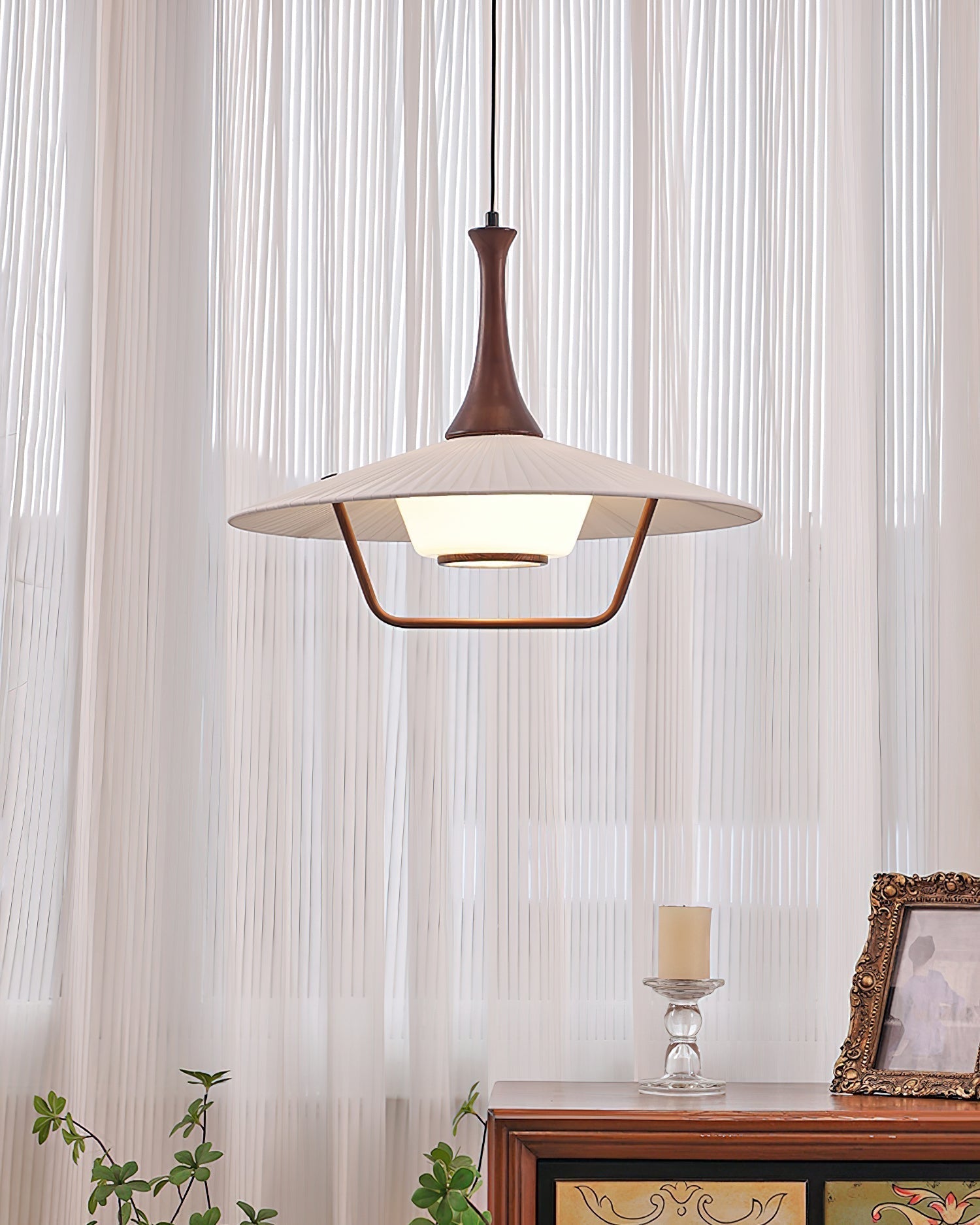 Vionne Mid-Century Pendelleuchte aus Holz und Weiß-Letslighting