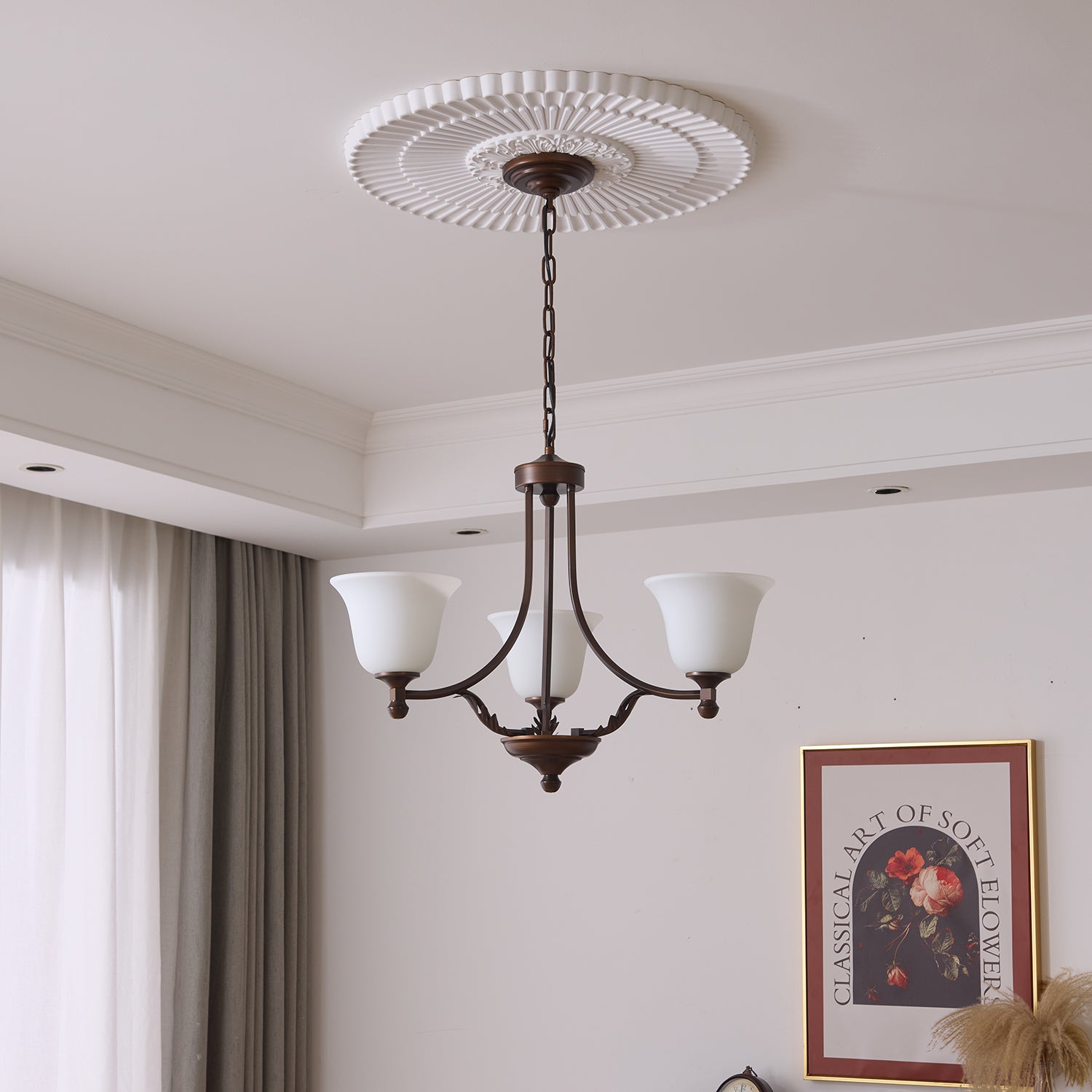 Elorira Traditioneller Eleganter Kronleuchter aus Bloom-Glas-Letslighting