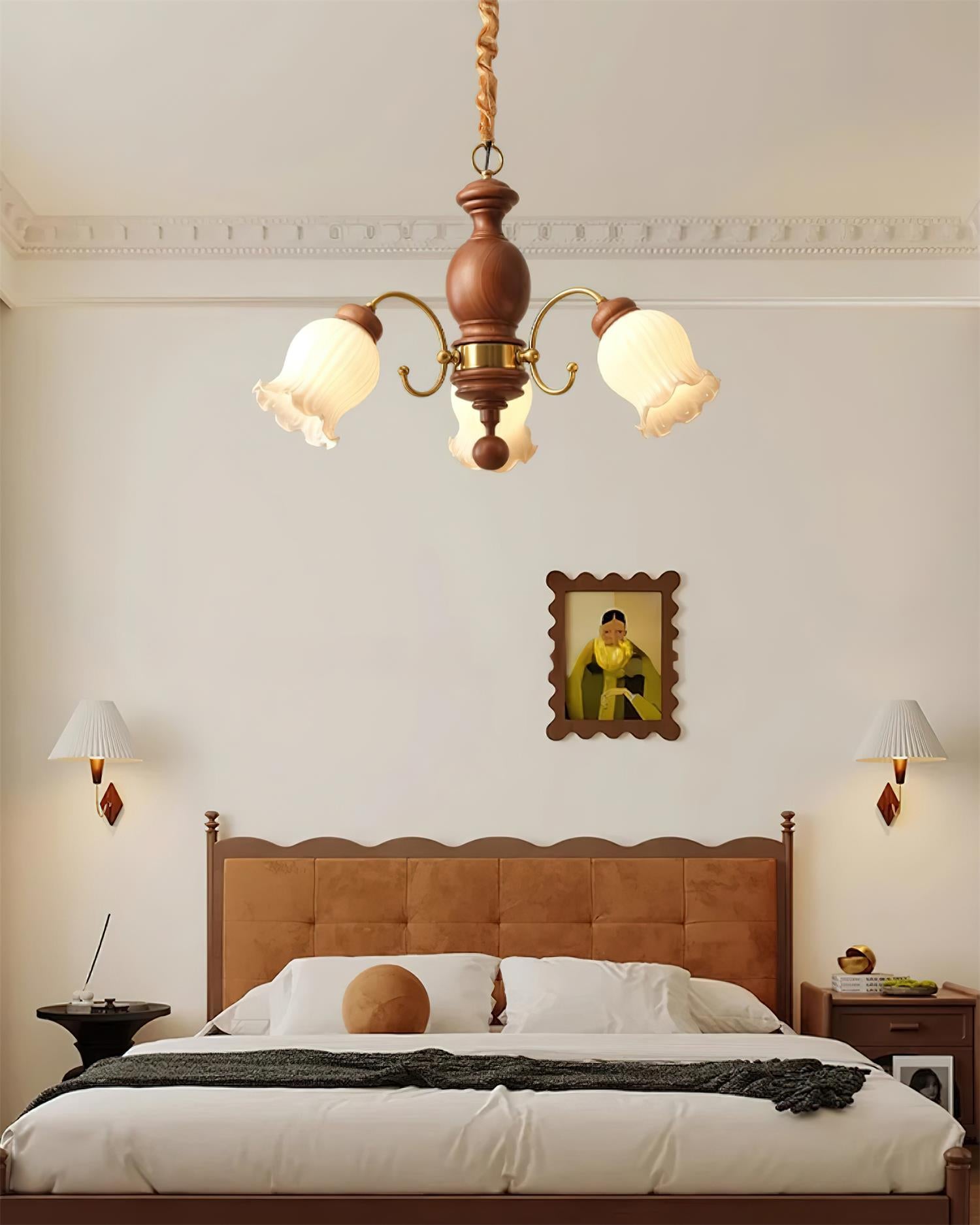 Rowan Vintage Kronleuchter aus Glas und Holz-Letslighting