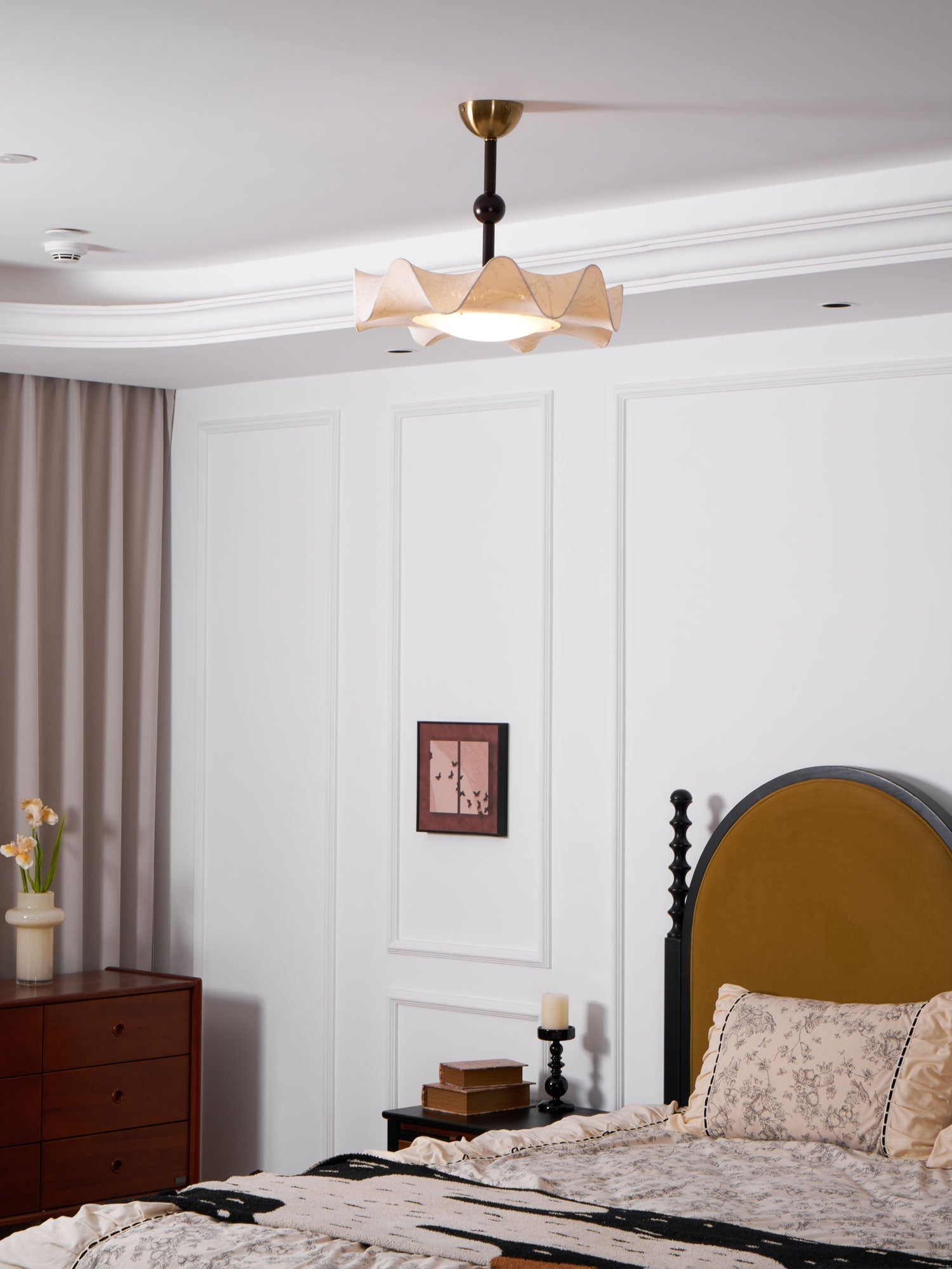 Avlorus Traditionelle Eleganz Deckenleuchte aus Holz und Stoff-Letslighting