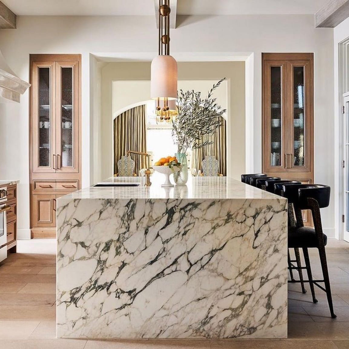 Voloraris Traditionelle Eleganz Glas-Pendelleuchte-Letslighting