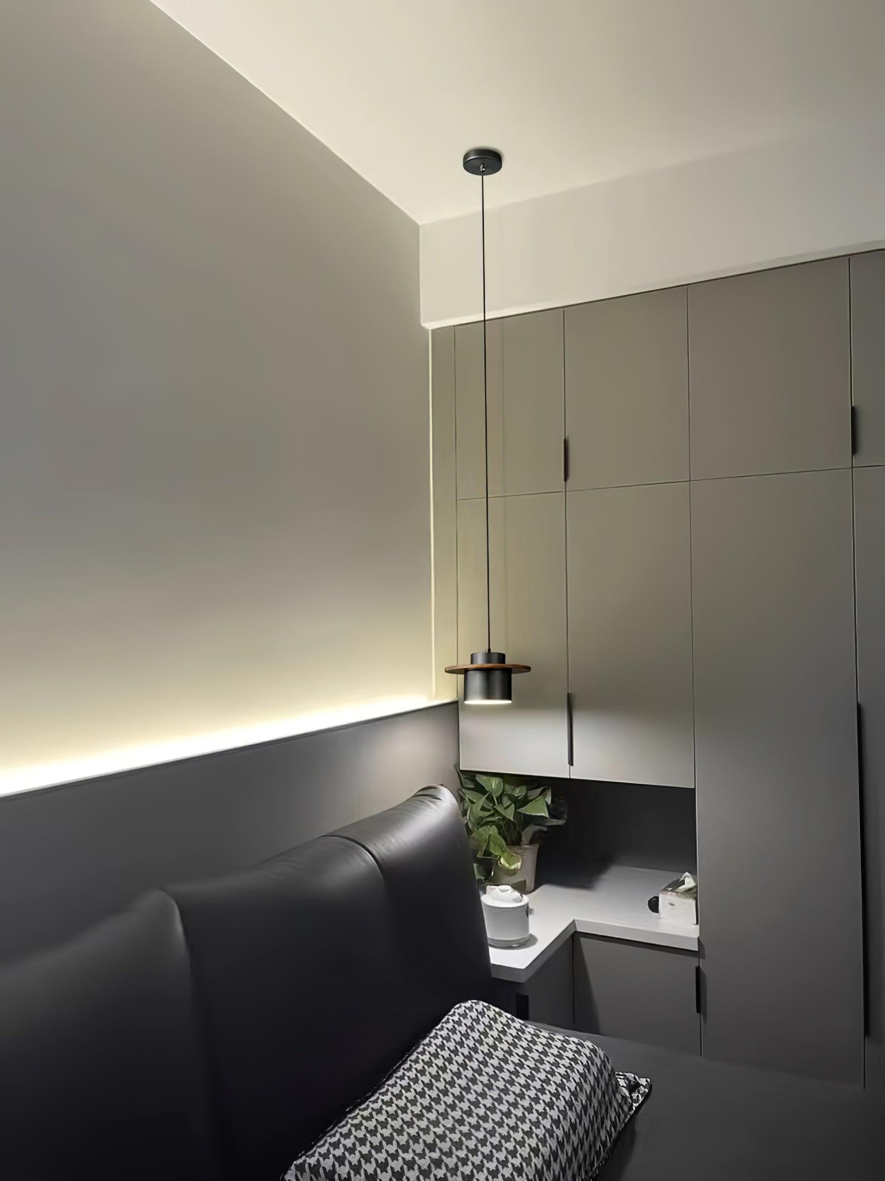 Bersi Pendant Light - Blowlighting