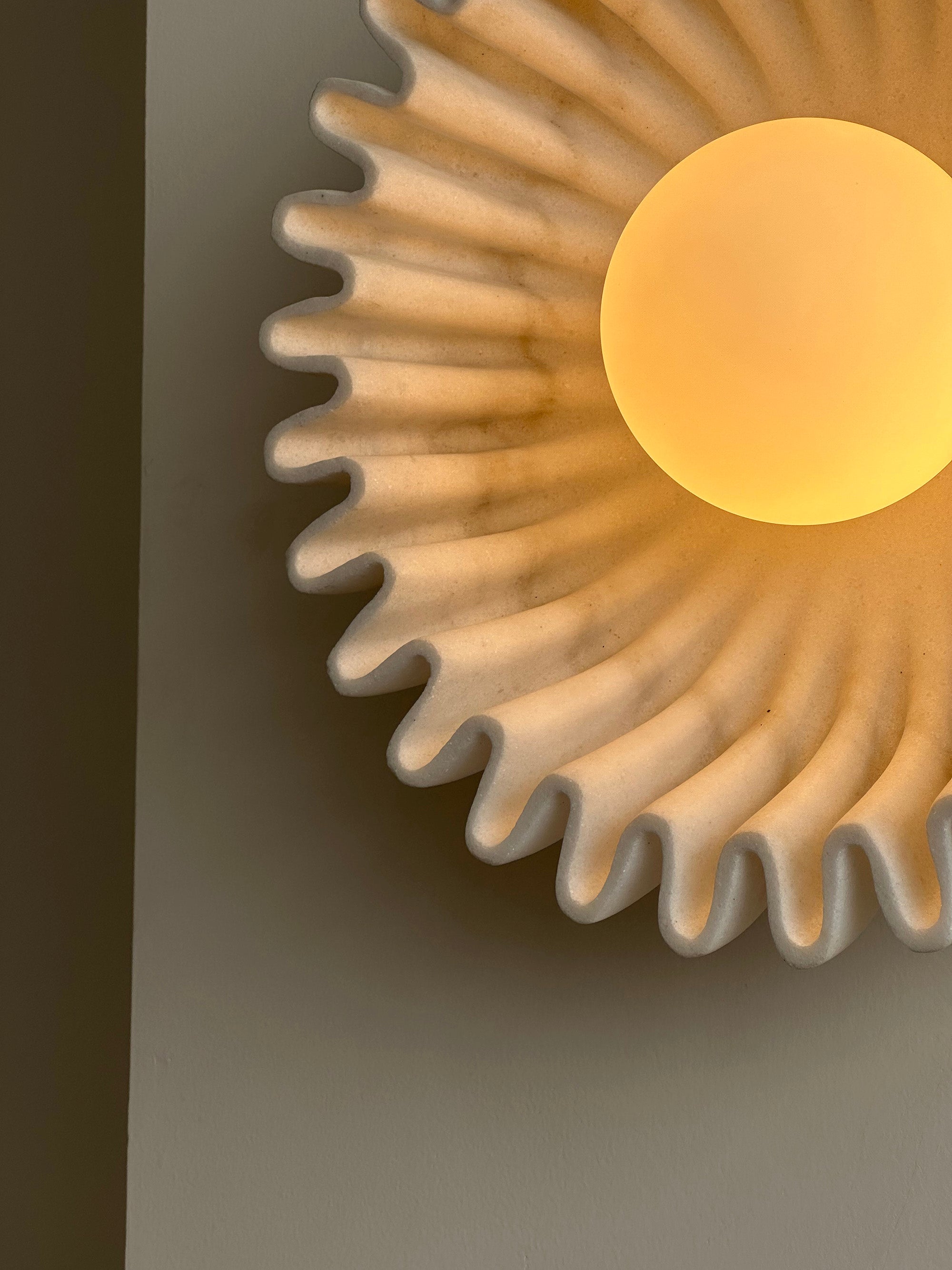 Wandleuchte Keramik Glas Dunkelgrün Weiß Schwarz Beige Skulptural-Letslighting