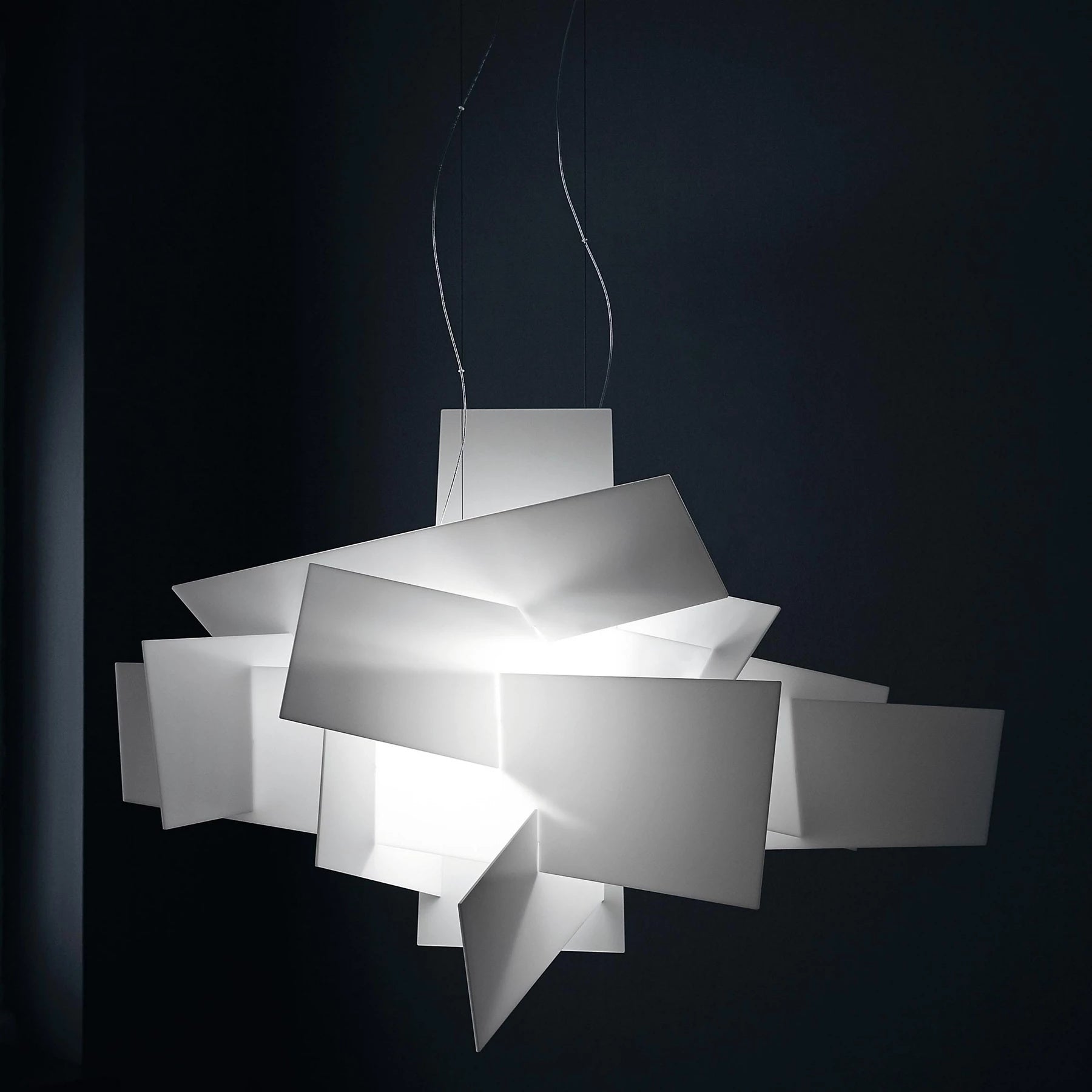 Jarnbruvyu Individual Creativity Acrylic Chandelier - Letslighting