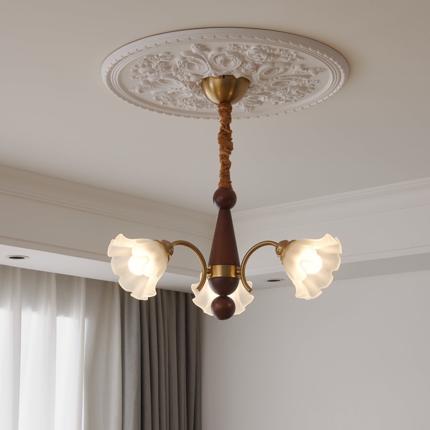 Ilvinan Traditionelle Eleganz Holz Glas Kronleuchter-Letslighting