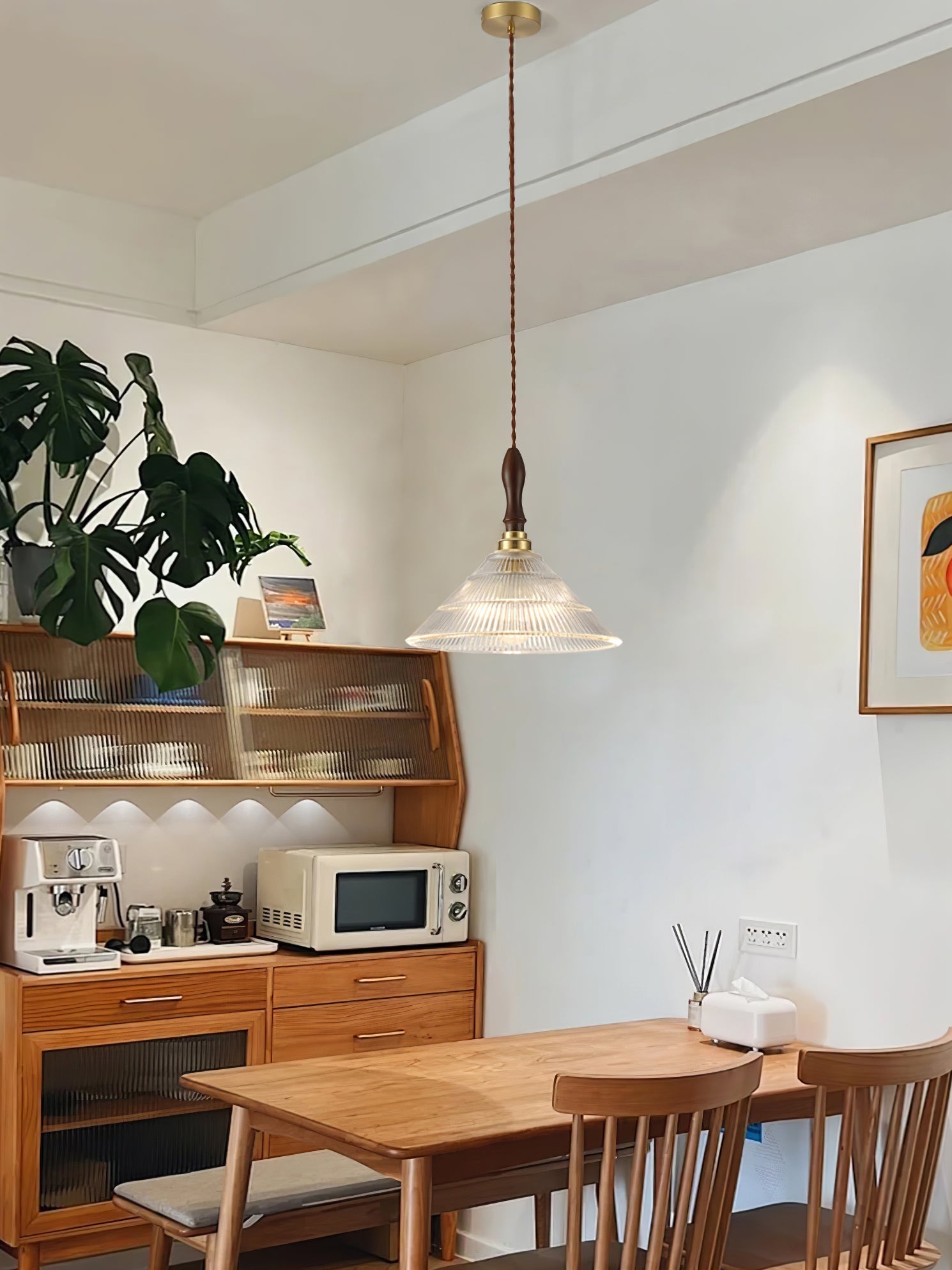 Arcara Vintage Pendelleuchte aus Geriffeltem Glas und Holz-Letslighting