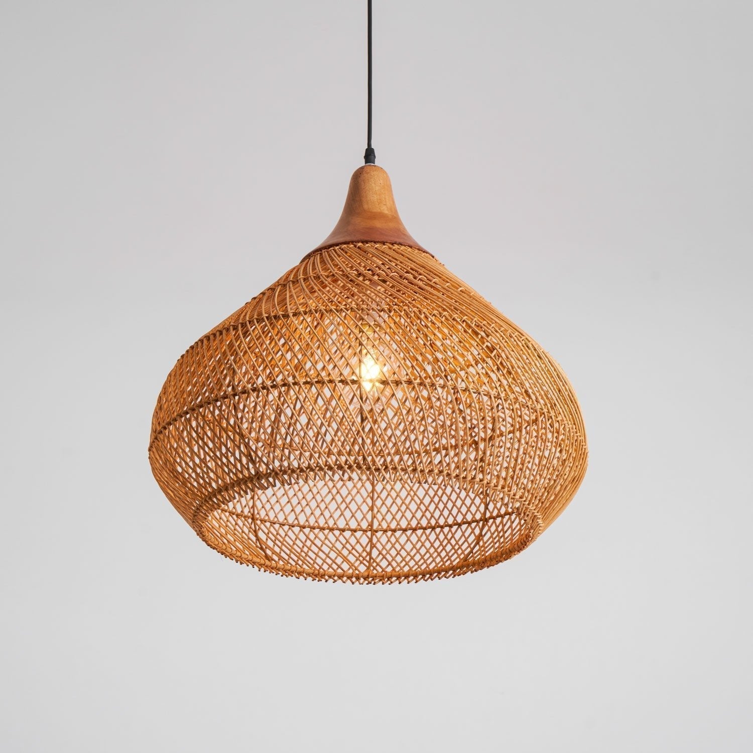 Solavn Rattanholz Pendelleuchte-Letslighting