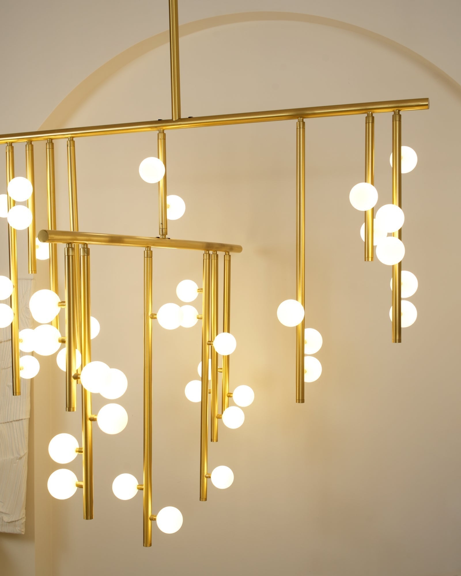 Eurzoris Geometrischer Linearer Kronleuchter aus Messing-Letslighting
