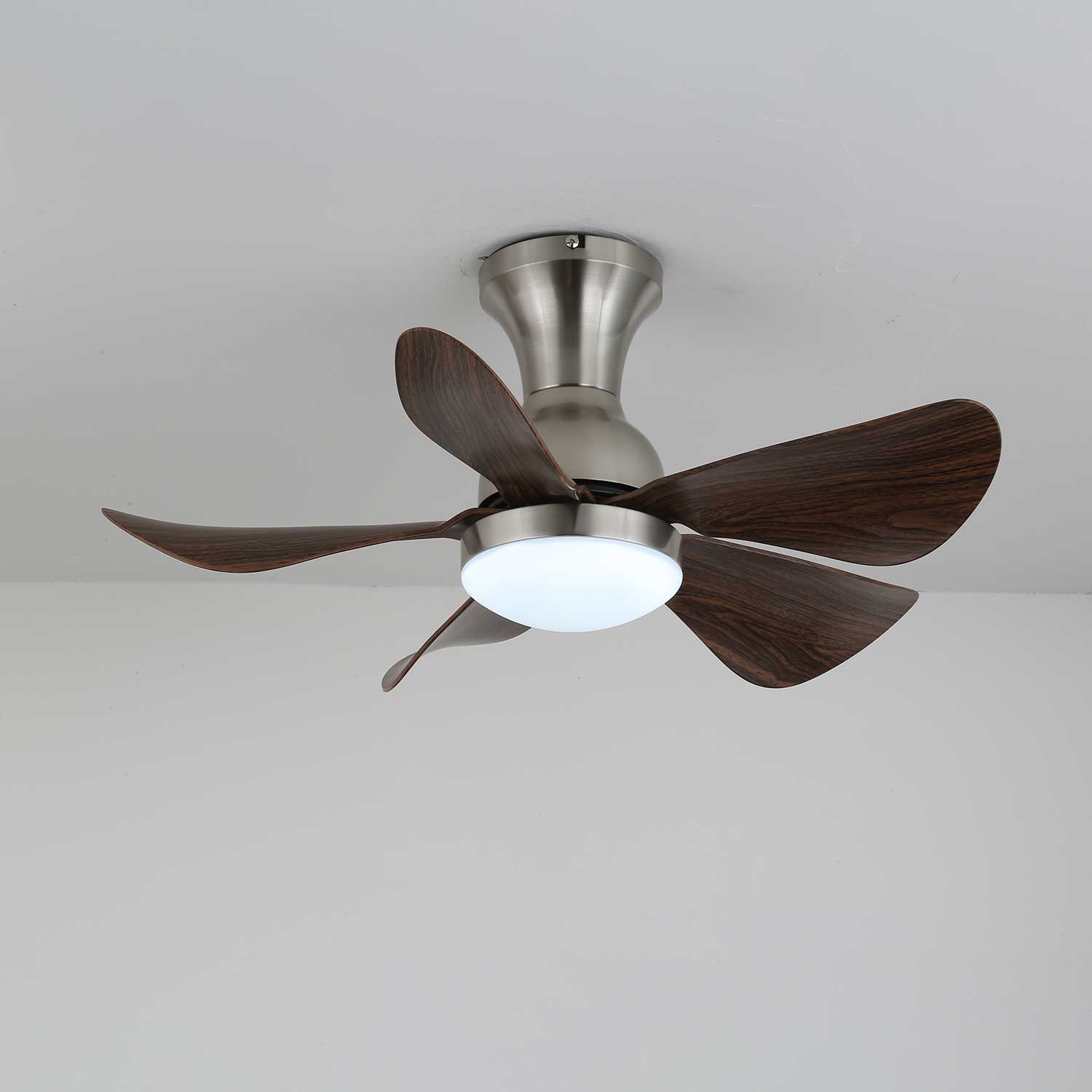 Handfernbedienung für den Novaro Modernen Deckenventilator mit Holzoptik und Beleuchtung.