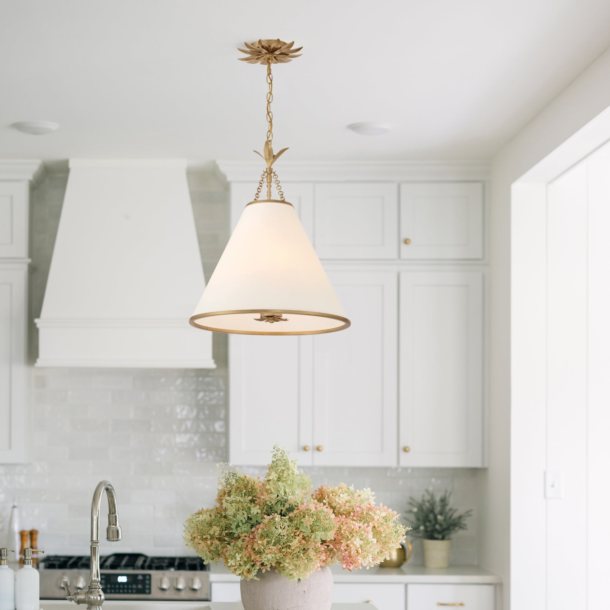 Aeon Modern Minimalist Brass Metal Fabric Pendant Lamp - Letslighting