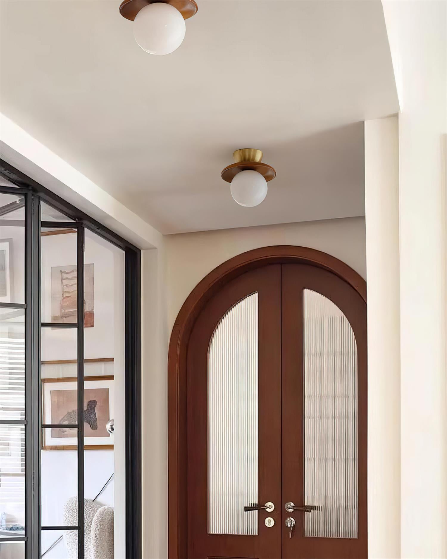 Deckenleuchte Globus Opal Glas Modern Messing Walnuss Akzent Einbau-Letslighting