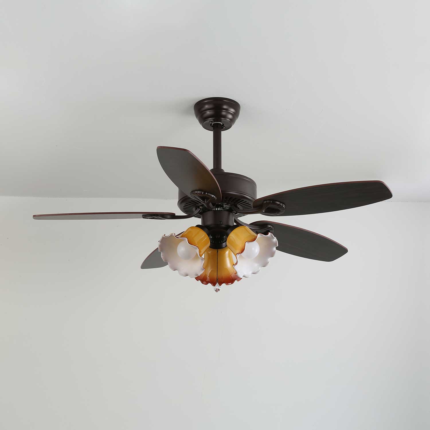 Calviera Vintage Deckenventilatorleuchte aus Holz und Glas
