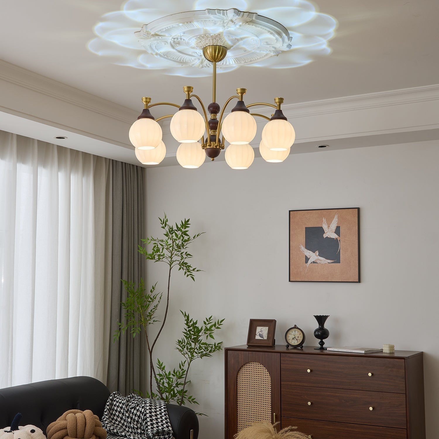 Illoros Traditioneller Eleganter Holzkronleuchter-Letslighting
