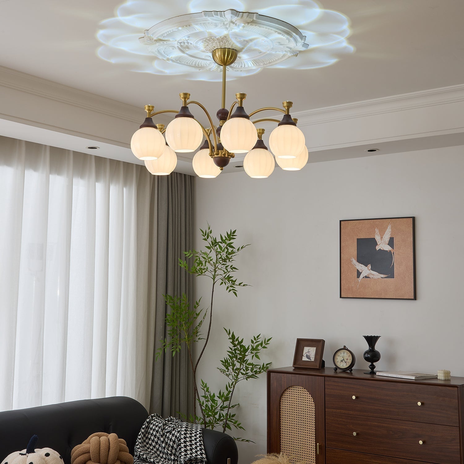 Illoros Traditioneller Eleganter Holzkronleuchter-Letslighting