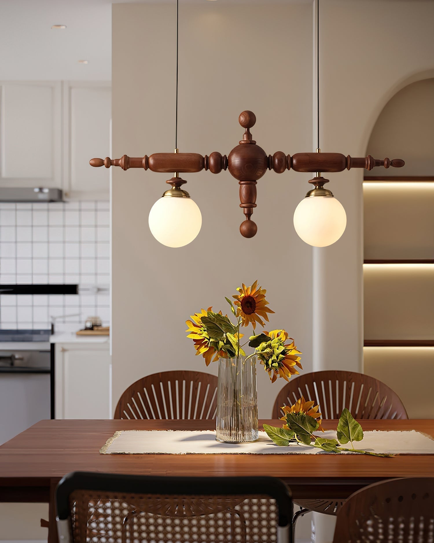 Isilira Klassische Lineare Pendelleuchte aus Holz und Glas-Letslighting