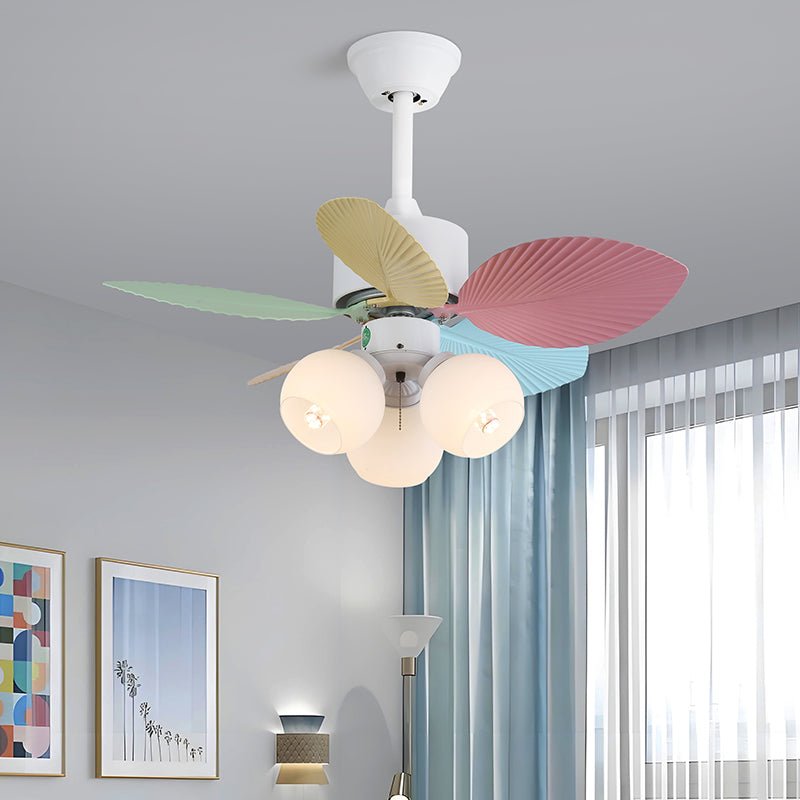 Liora Deckenventilator mit bunter Glasbeleuchtung, Draufsicht