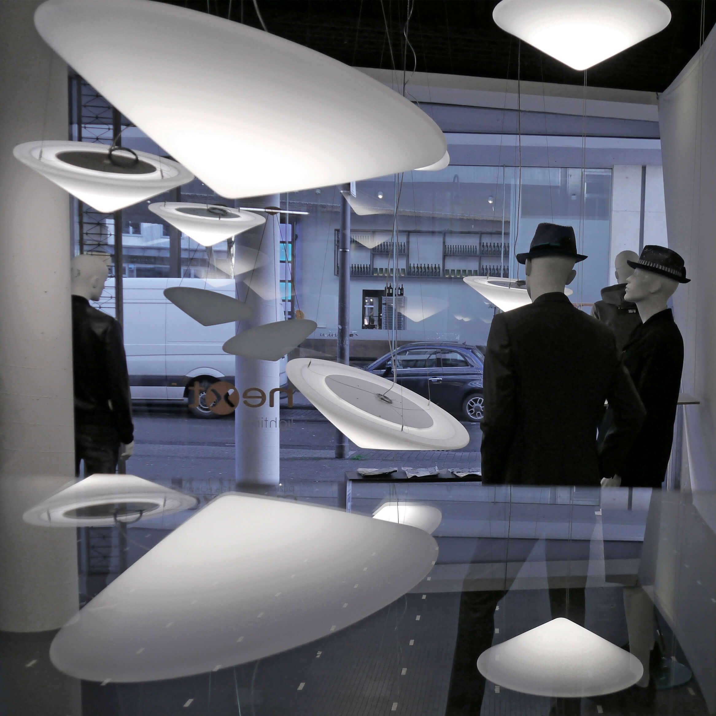 Solara Moderne Pendelleuchte Polyethylen Schräghut Minimalistisch-Letslighting