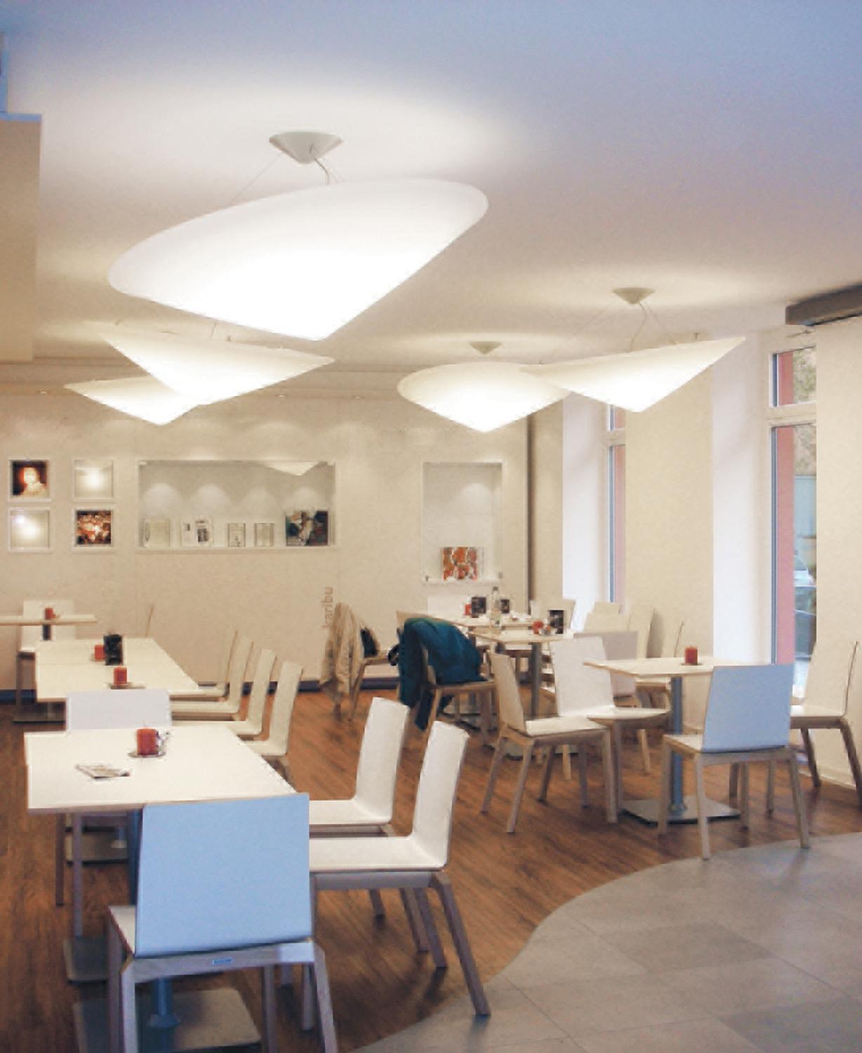 Solara Moderne Pendelleuchte Polyethylen Schräghut Minimalistisch-Letslighting