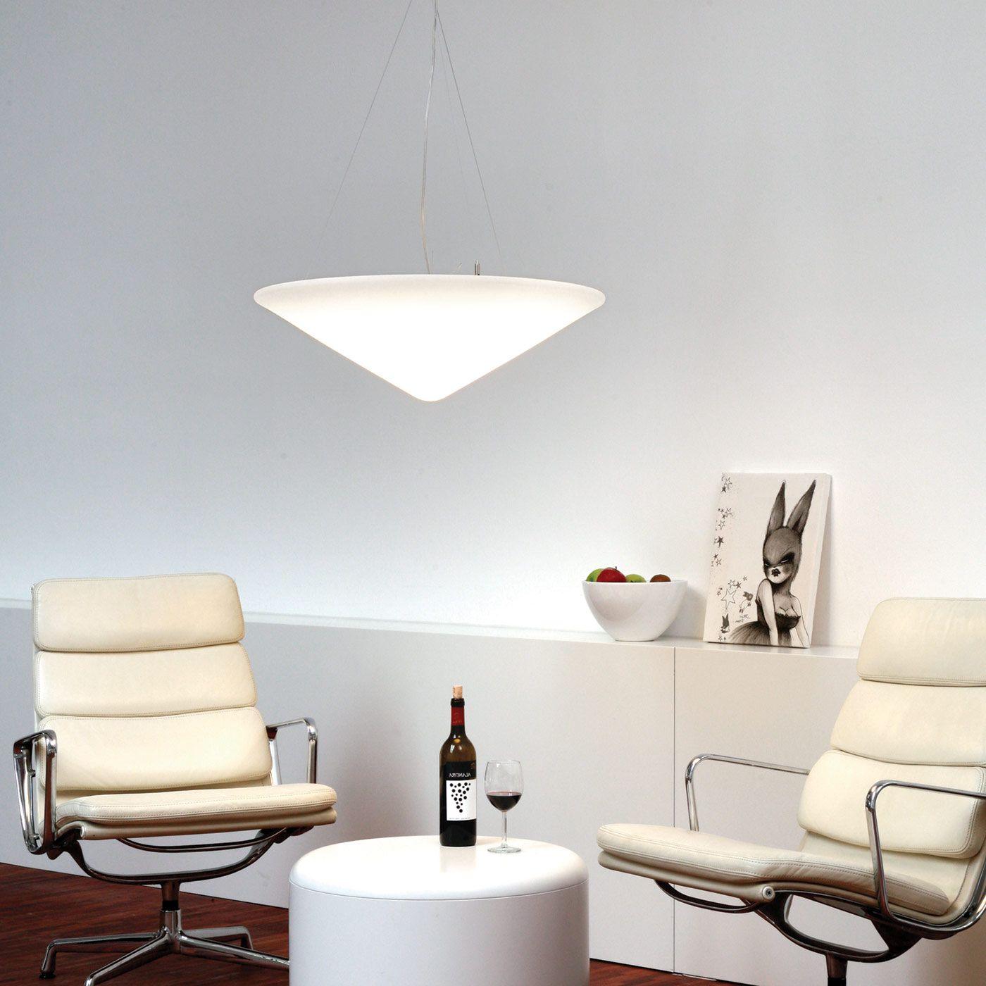 Solara Moderne Pendelleuchte Polyethylen Schräghut Minimalistisch-Letslighting